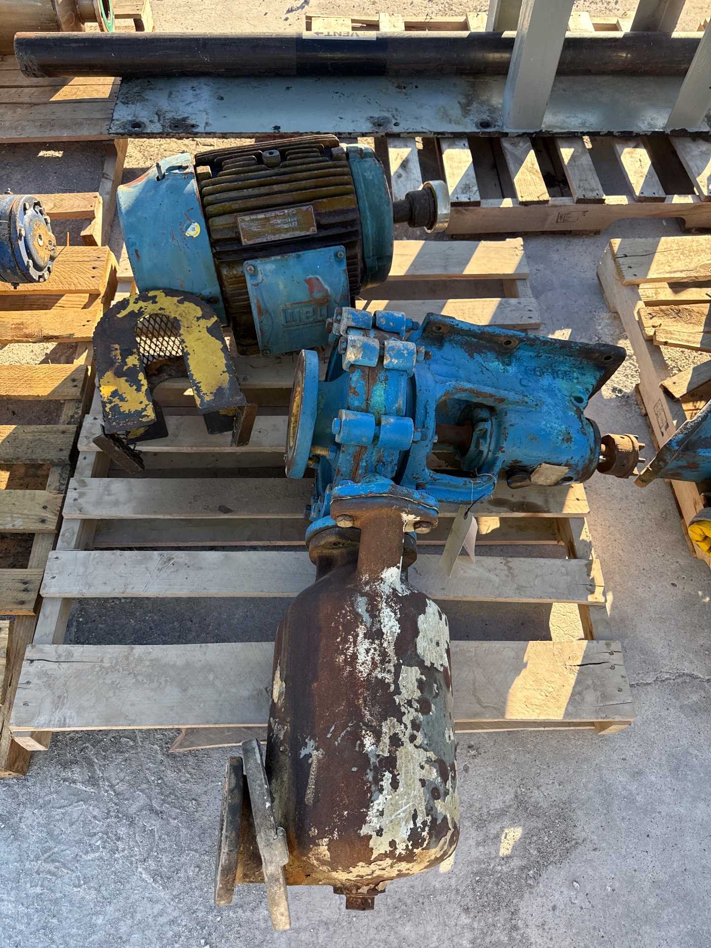 LA BOUR DPL PUMP & 25 HP MOTOR ASSEMBLY - CENTRIFUGAL PUMP