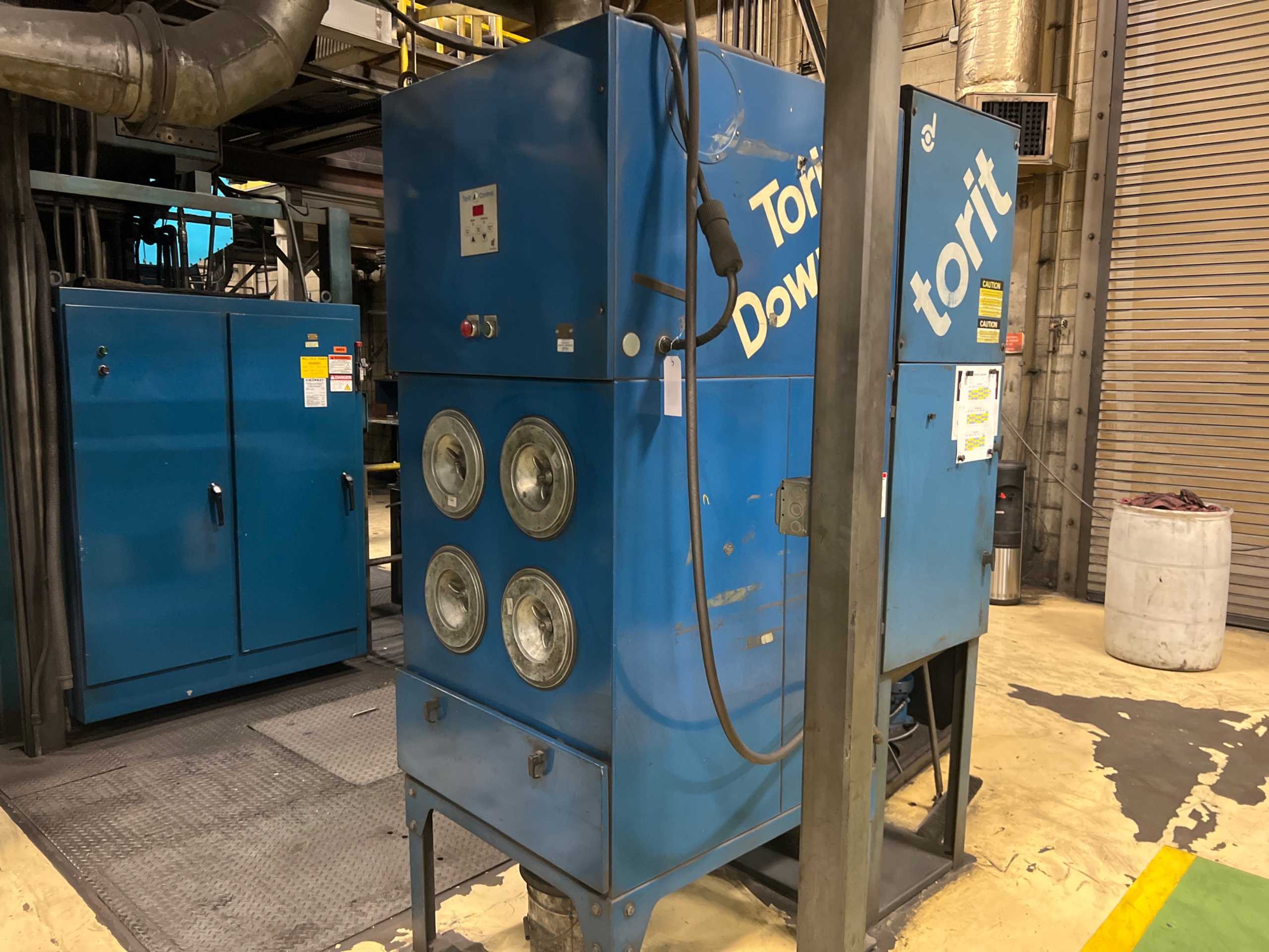 DONALDSON SDF 4 DUST COLLECTOR - DUST COLLECTOR