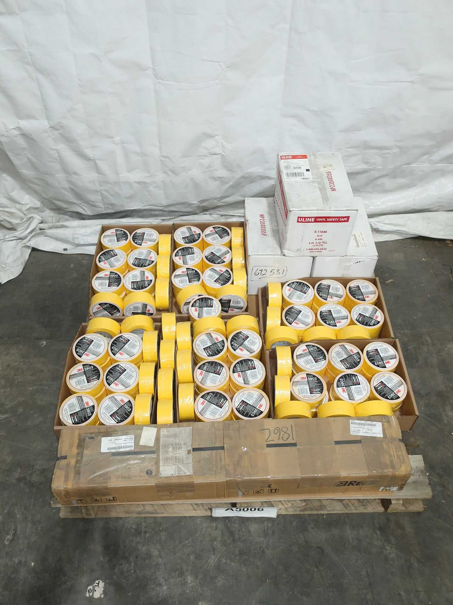 BULK QTY OF ASSORTED SAFETY EQUIPMENT - SAFETY EQUIPMENT