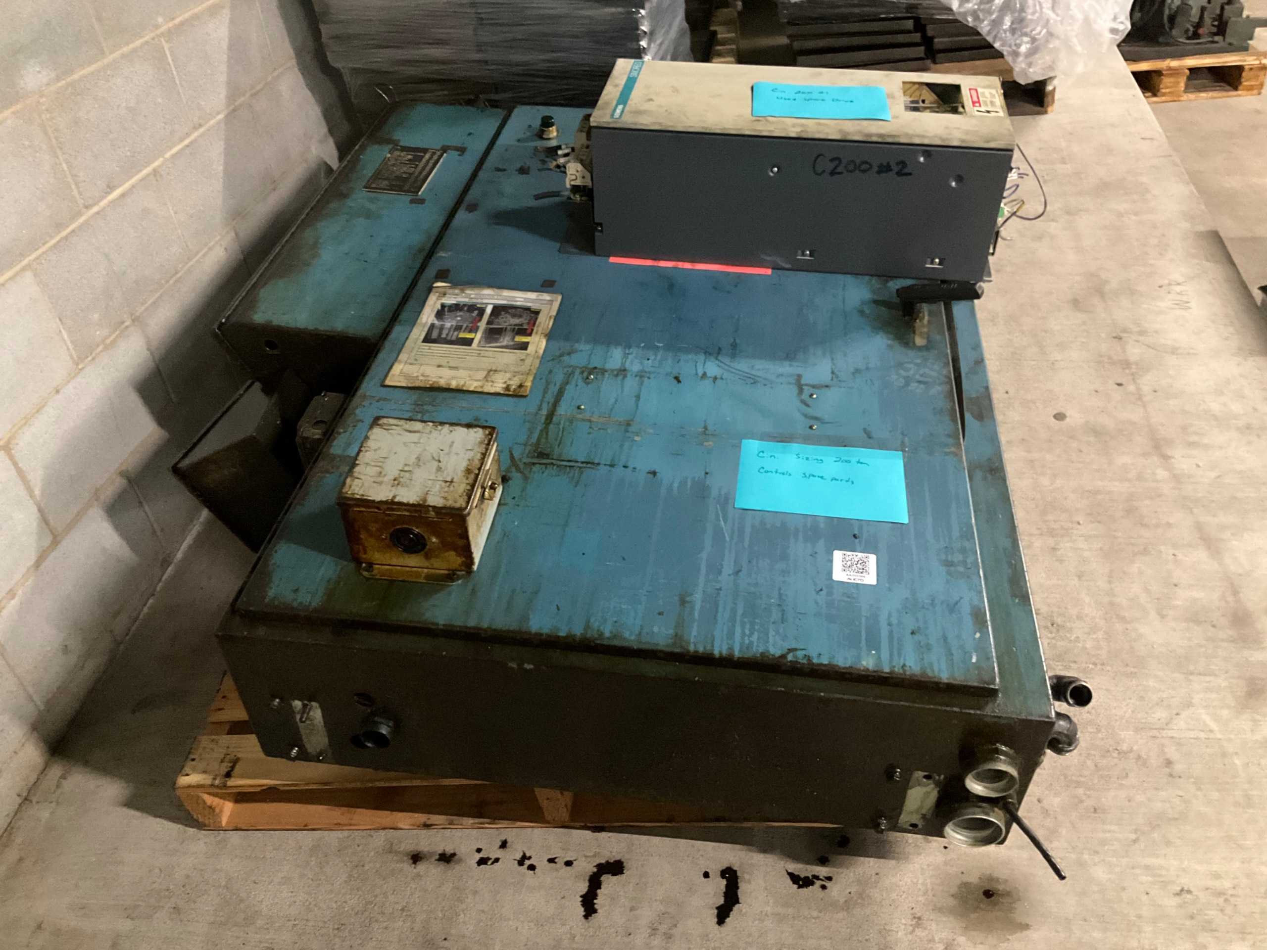 BULK QTY OF AUTOMATION & CONTROLS - AUTOMATION & CONTROLS