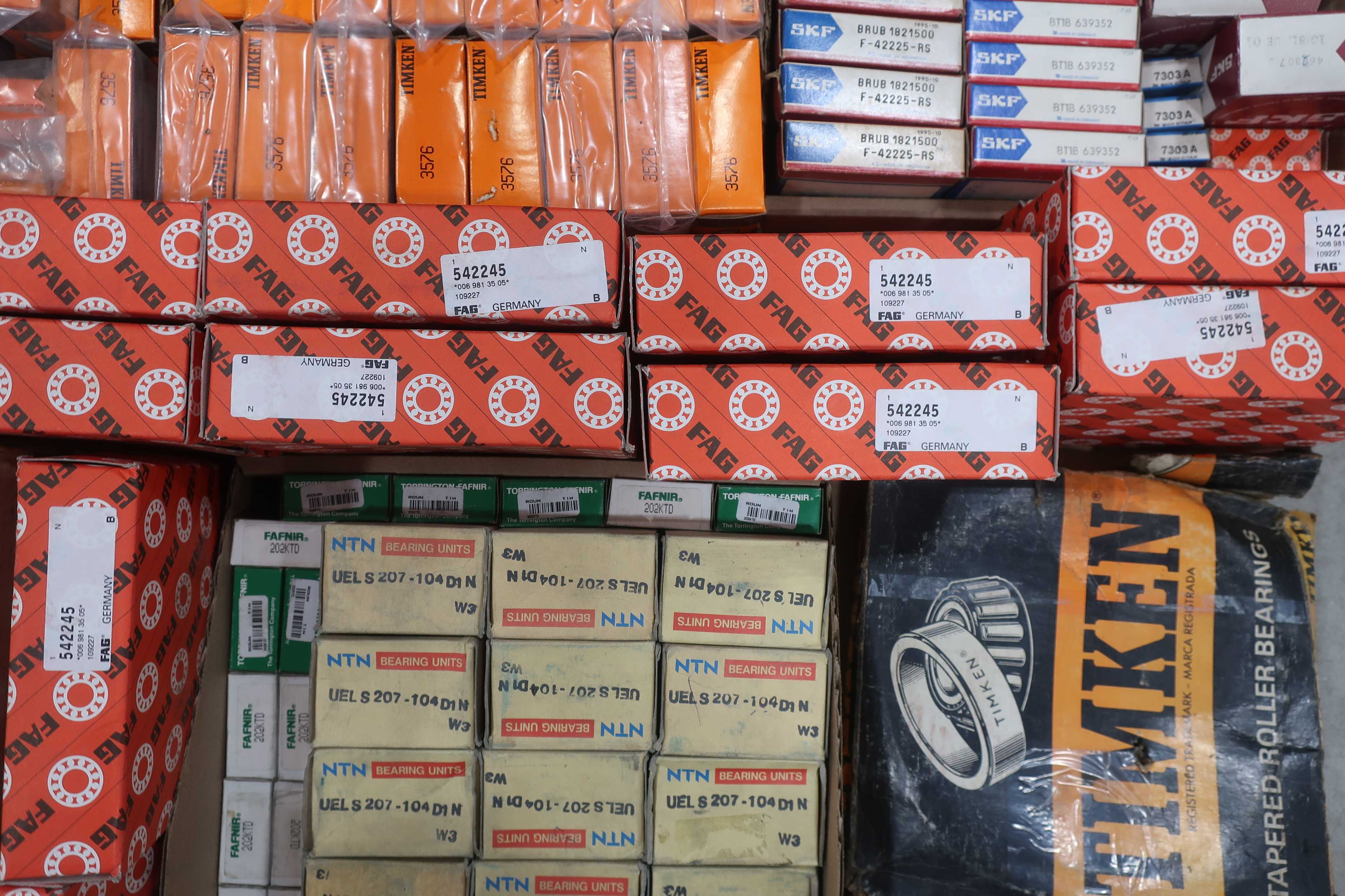 SKU 1739236 - PALLET OF ASSORTED BEARINGS, TIMKEN, INA, FAG, NTN, SKF - BEARINGS