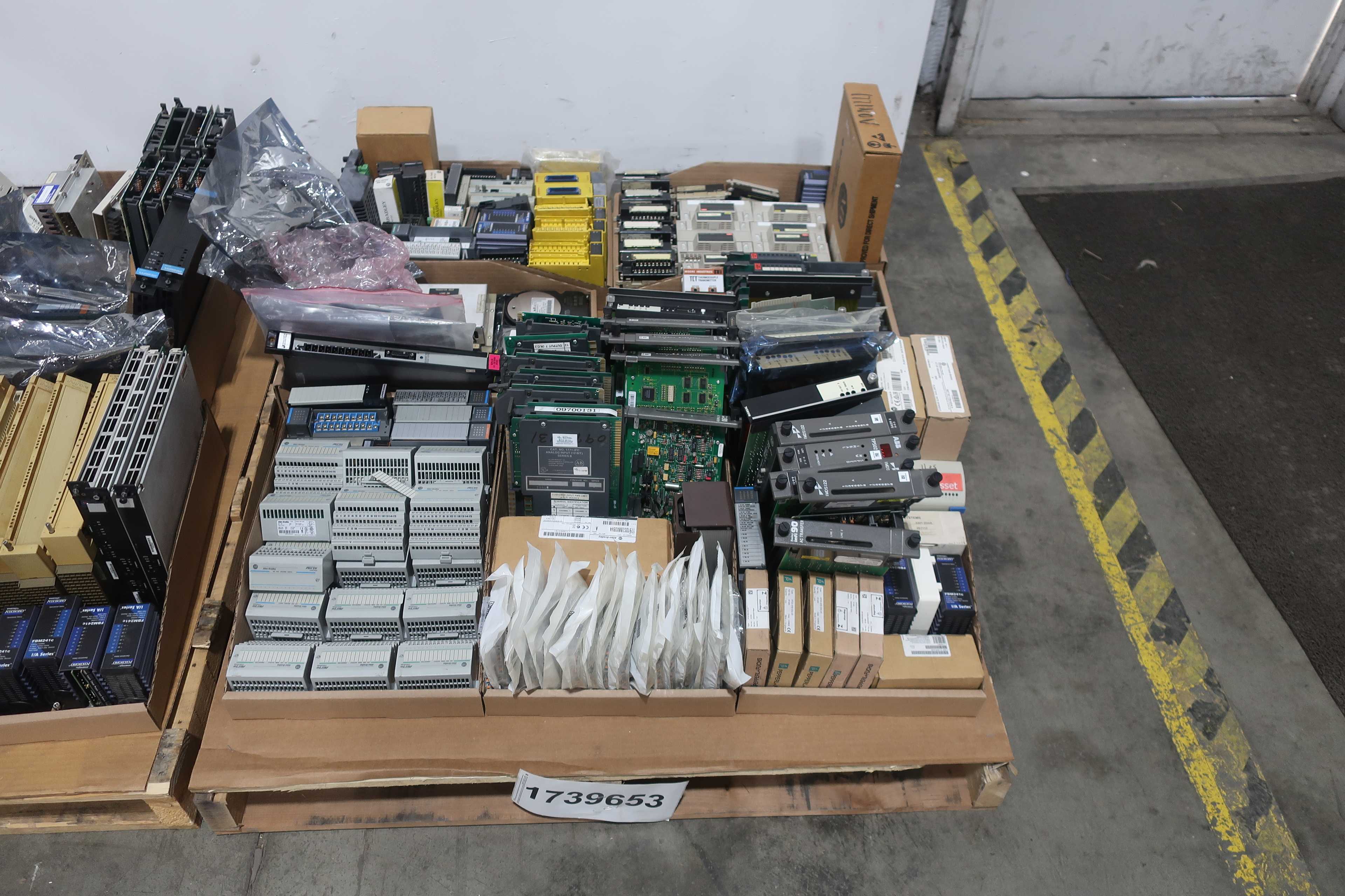 SKU 1739653 - 3 PALLETS OF ASSORTED MODULES - PLC MODULES