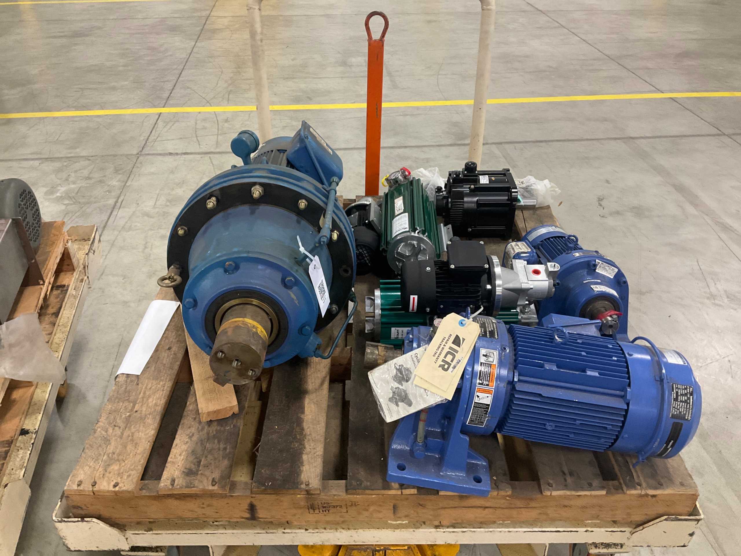 BULK QTY OF ELECTRIC MOTORS - ELECTRIC MOTORS