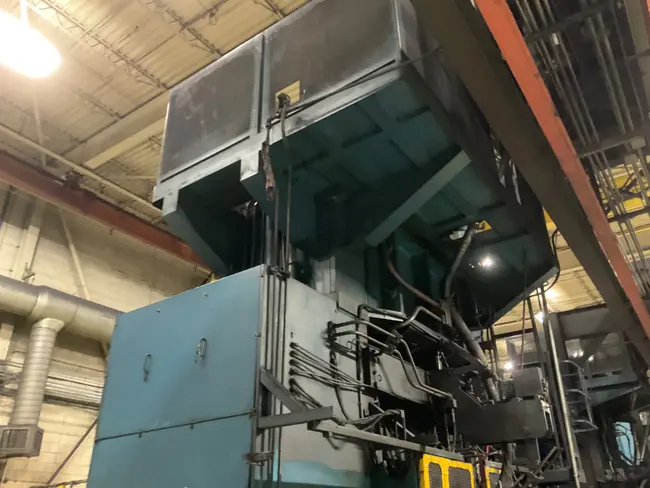 KOHTAKI 800 TON COMPACTING PRESS - undefined