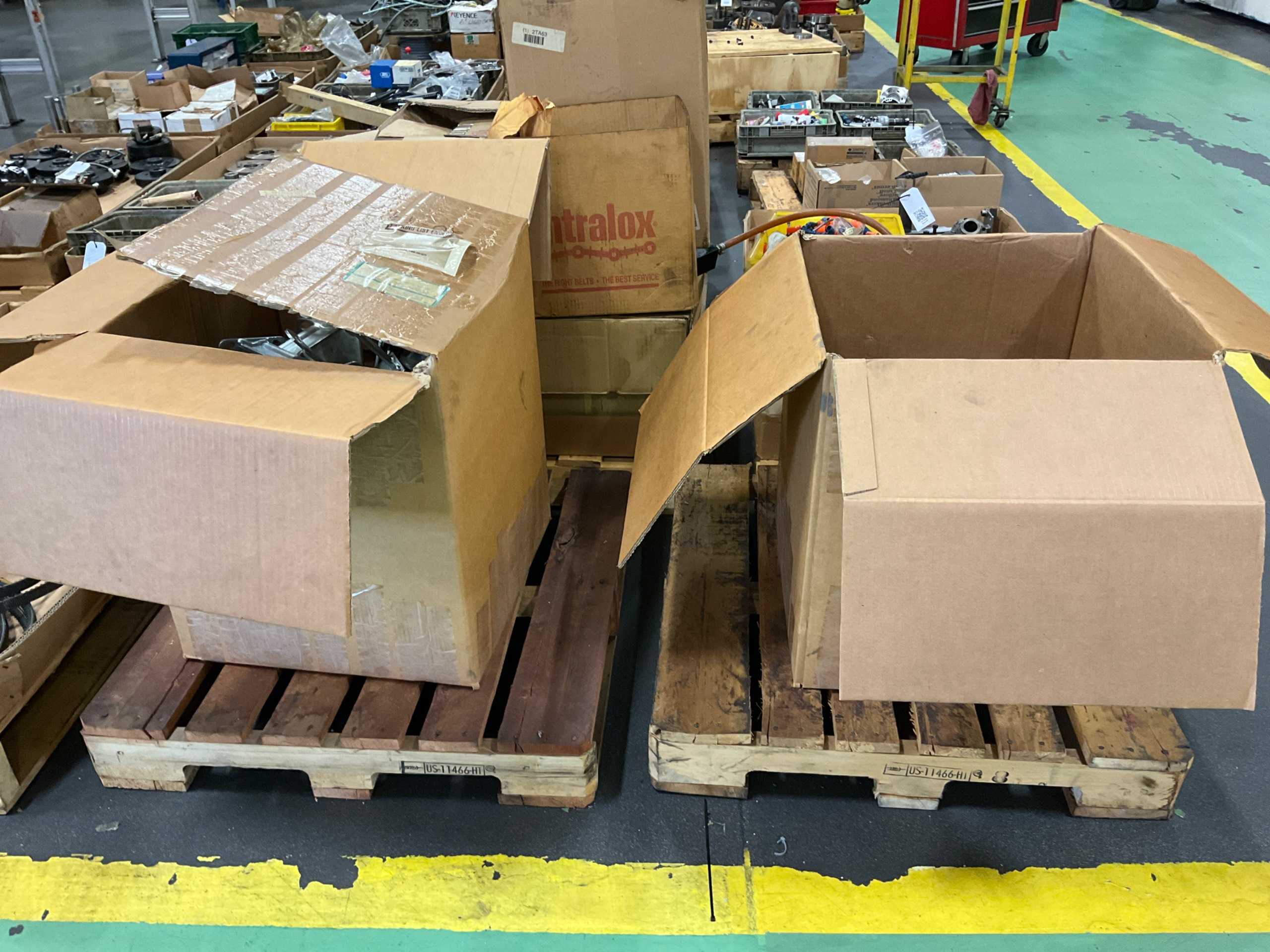 BULK QTY OF INDUSTRIAL PARTS - INDUSTRIAL PARTS