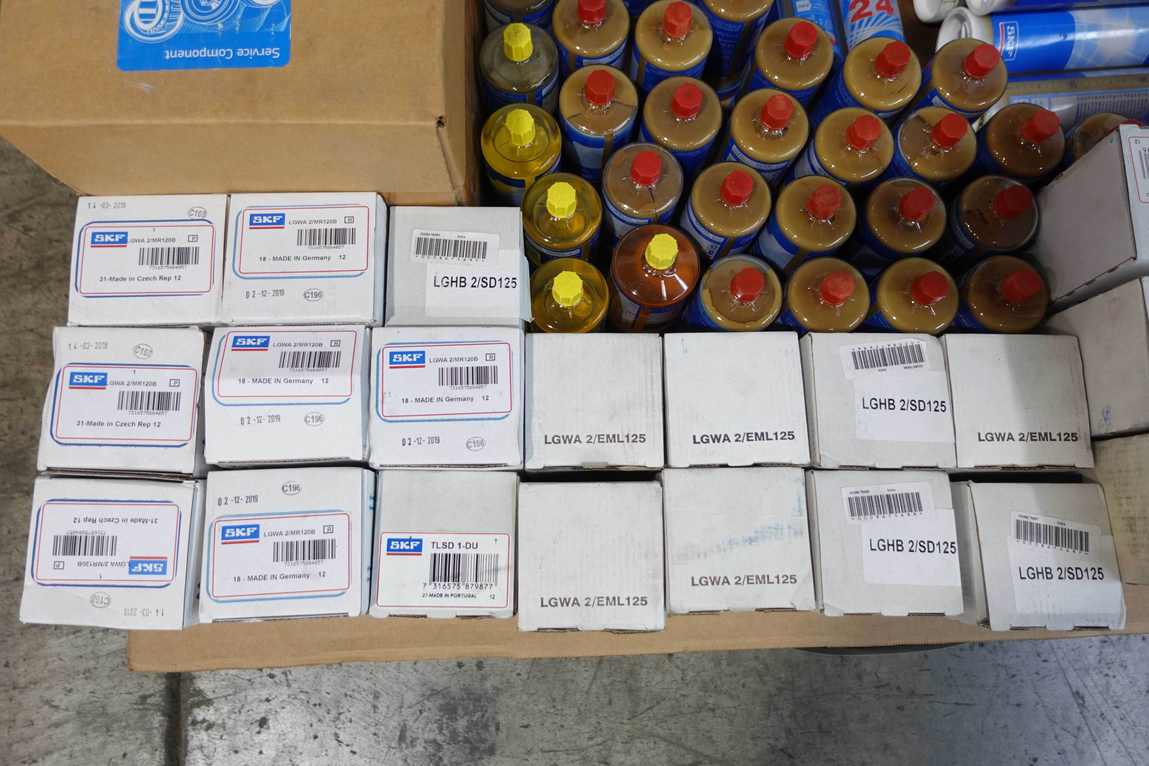 PALLET OF ASSORTED SKF GREASE AND LUBRICANTS - MISCELLANEOUS