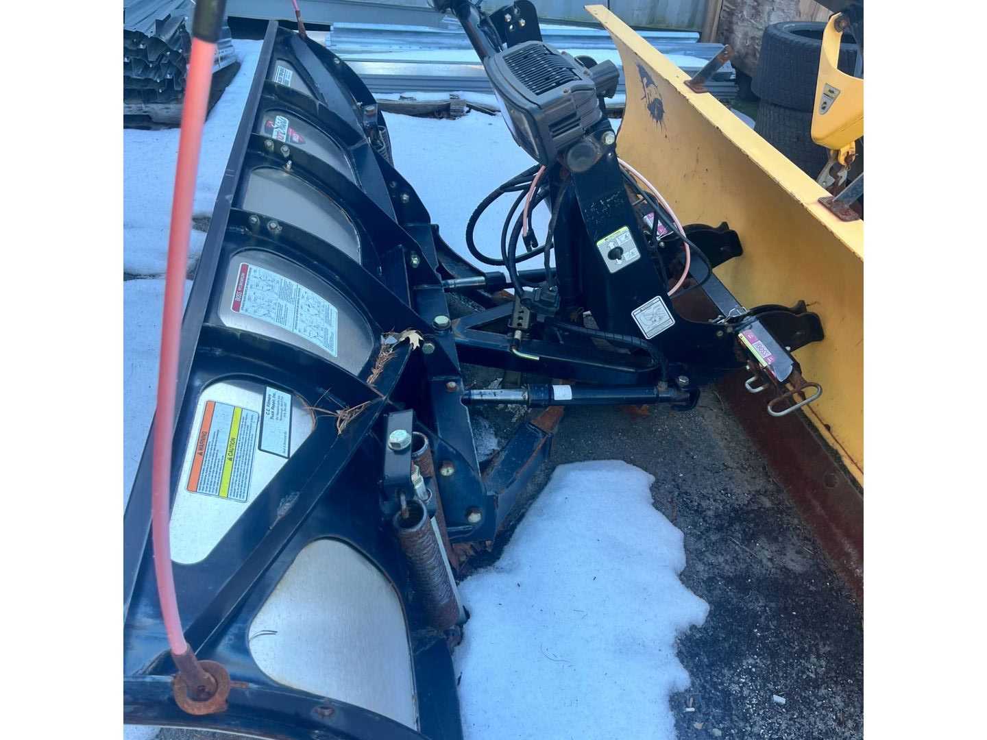 BOSS TRIP EDGE SNOWPLOW - CONSTRUCTION EQUIPMENT ATTACHMENTS
