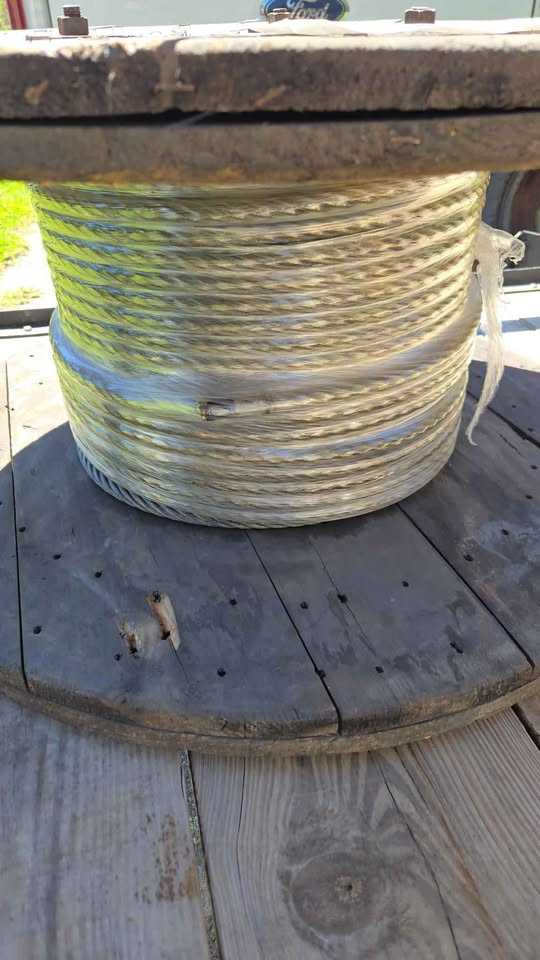 239' SPOOL OF 9/16" STEEL CABLE - CABLE