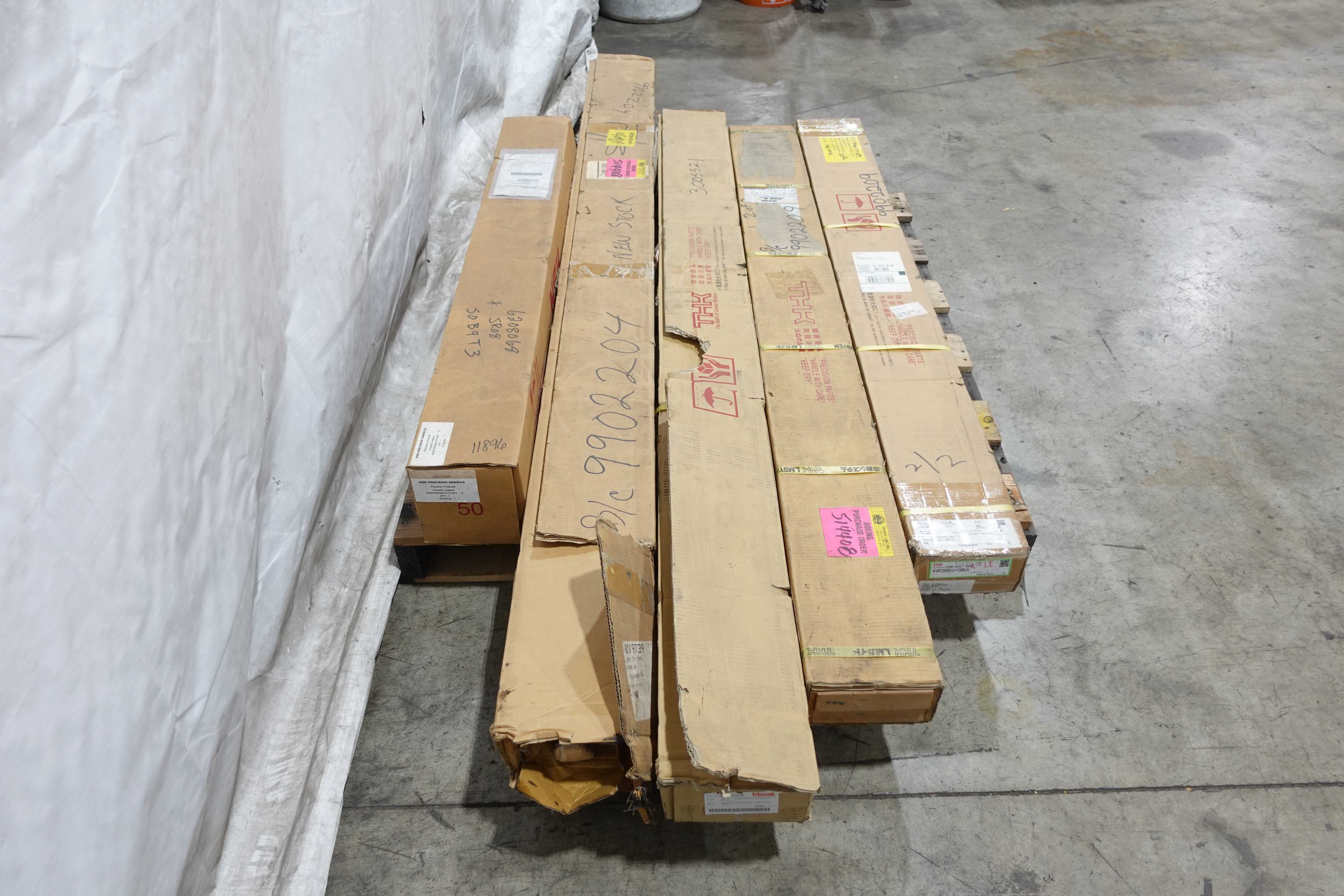 LOT OF 5 ASSORTED LINEAR BEARINGS - LINEAR MOTION