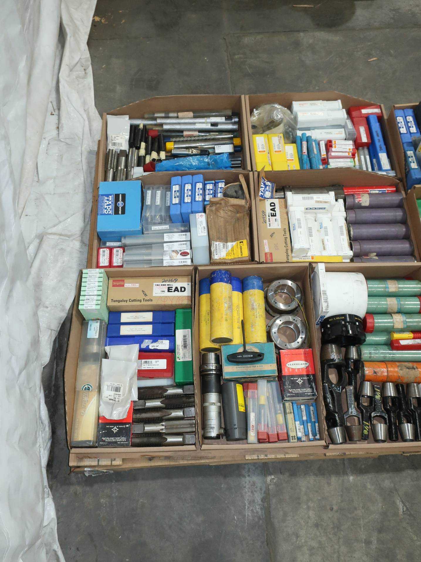 SKU 1750728 - PALLET OF ASSORTED METALWORKING TOOLING - MACHINE TOOLING