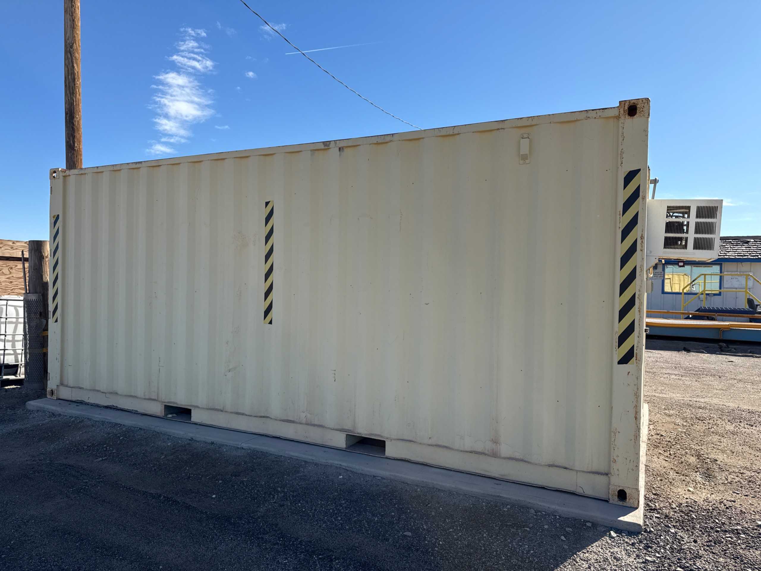 2007 20 FT SHIPPING CONTAINER - SHIPPING CONTAINERS