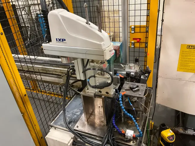 2010 IAI IXP-3NG510GL-WA-M-P3 ROBOT & CONROLLER ASSEMBLY - undefined