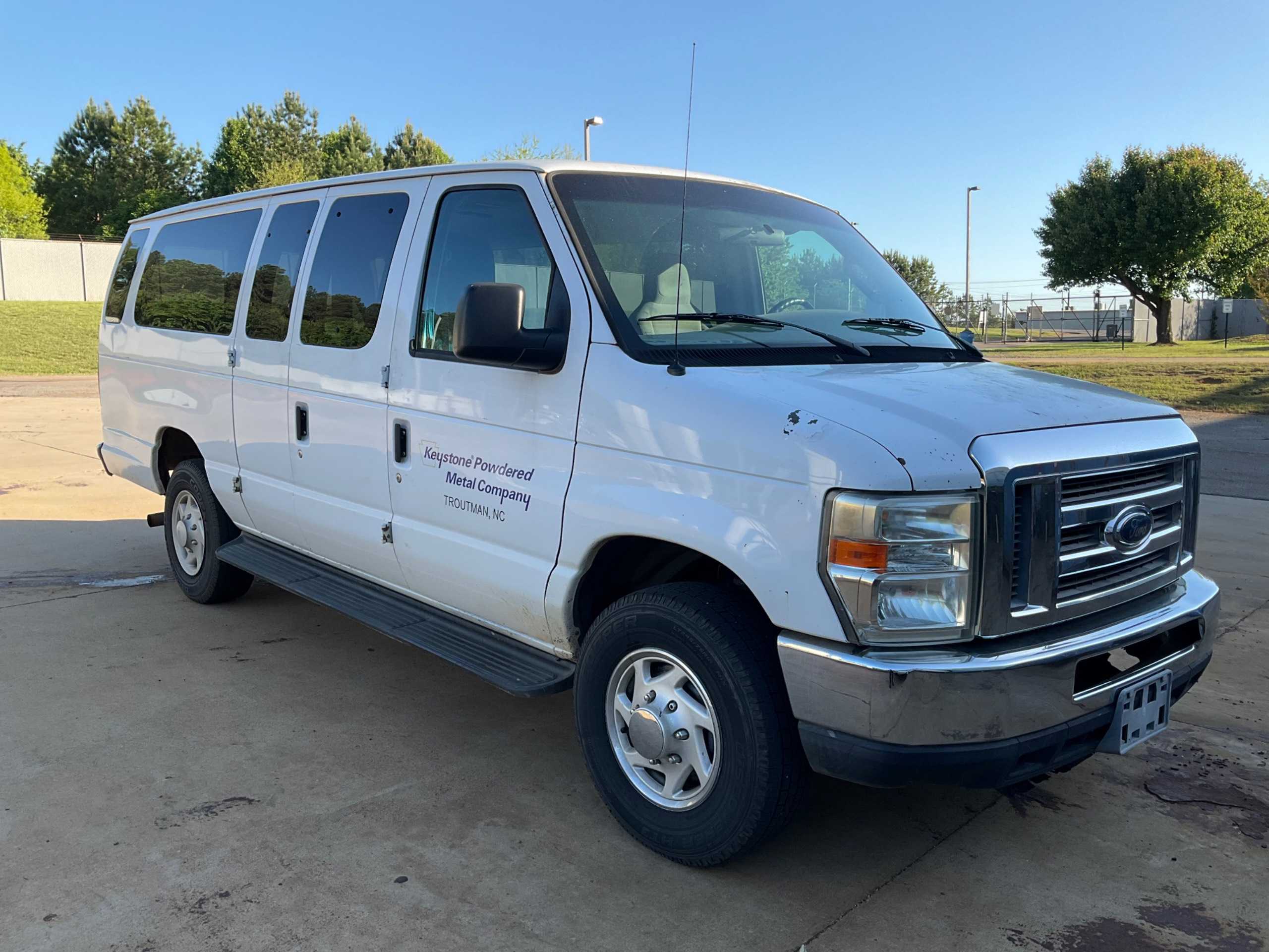 2008 FORD E-350XLT SUPER DUTY VAN - COMMERCIAL ON-ROAD TRUCKS