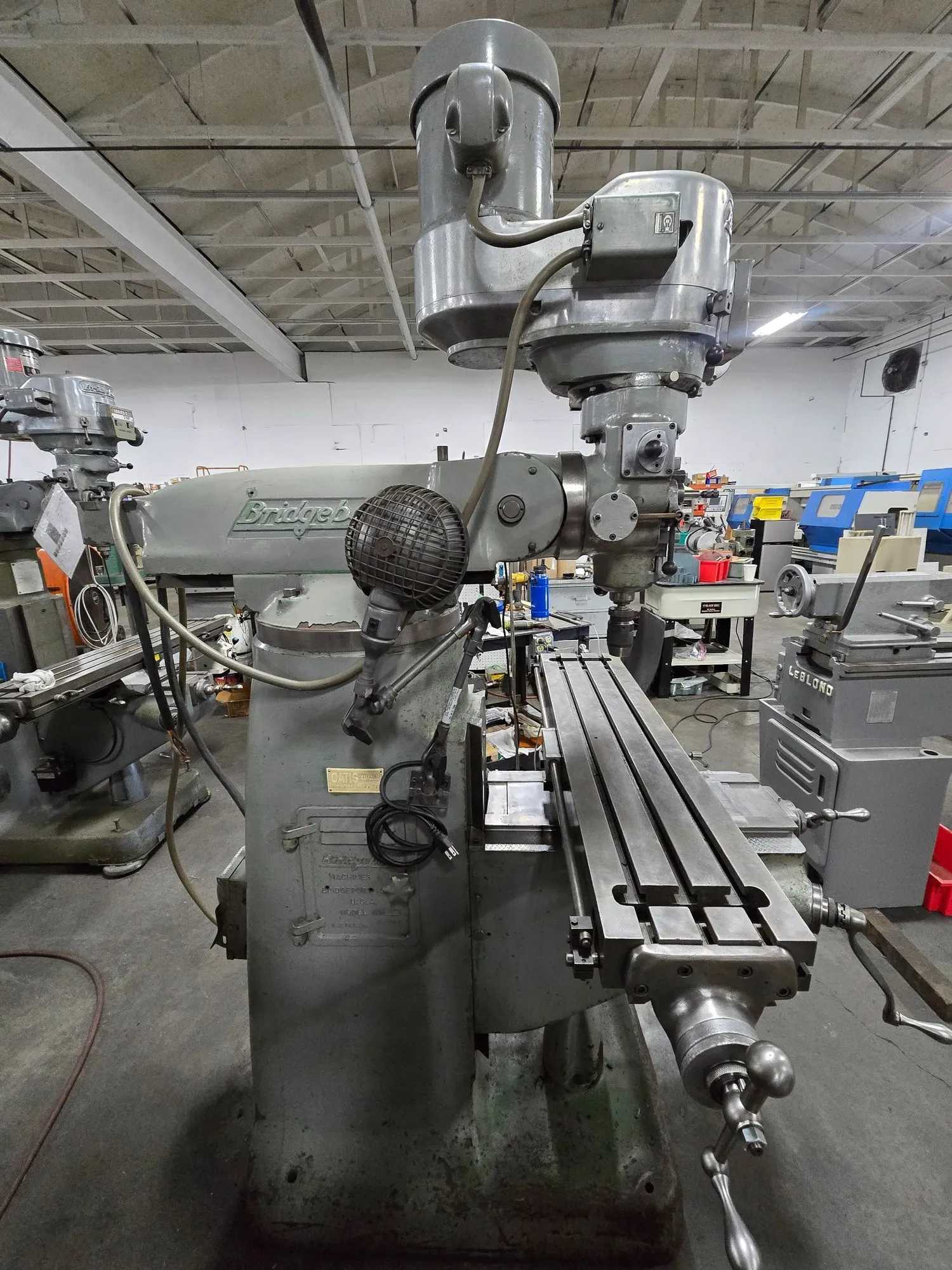 NA BRIDGEPORT SERIES 1 VERTICAL MILL 1.5 HP VS 42X9IN TABLE 750LB CAP 208/230/460V 3PH - VERTICAL MILLING MACHINES