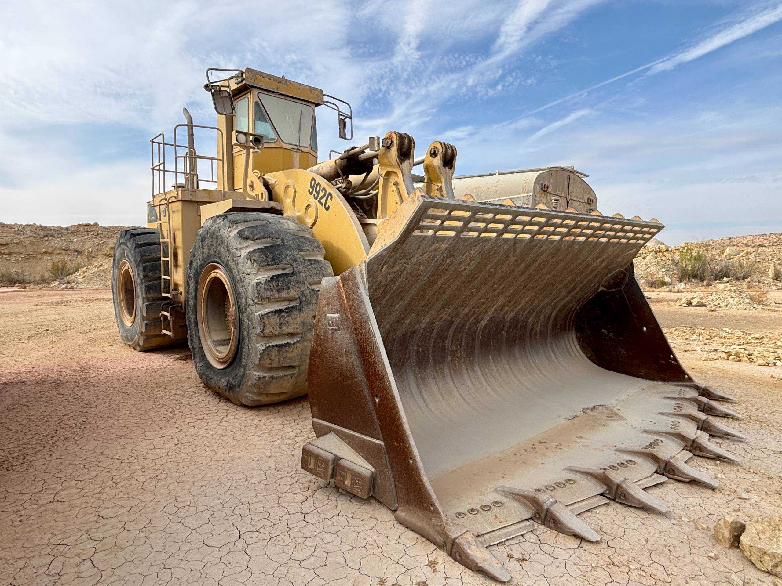 1982 CATERPILLAR 992C WHEEL LOADER - WHEEL LOADERS