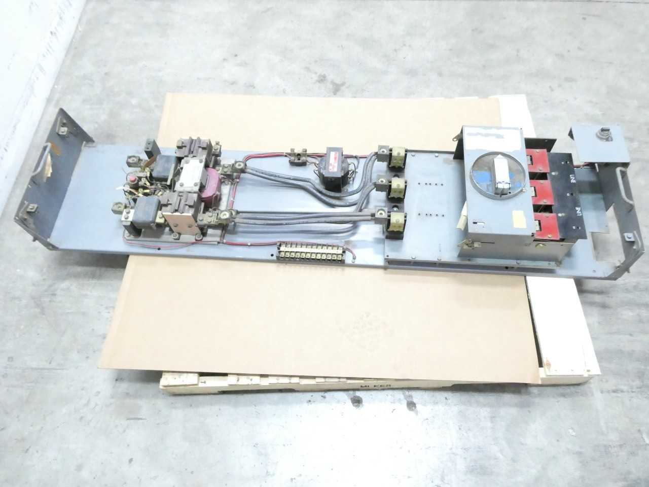 SKU 1075940 - GENERAL ELECTRIC GE THMCRB35 FUSIBLE DISCONNECT SWITCH - DISCONNECT SWITCHES