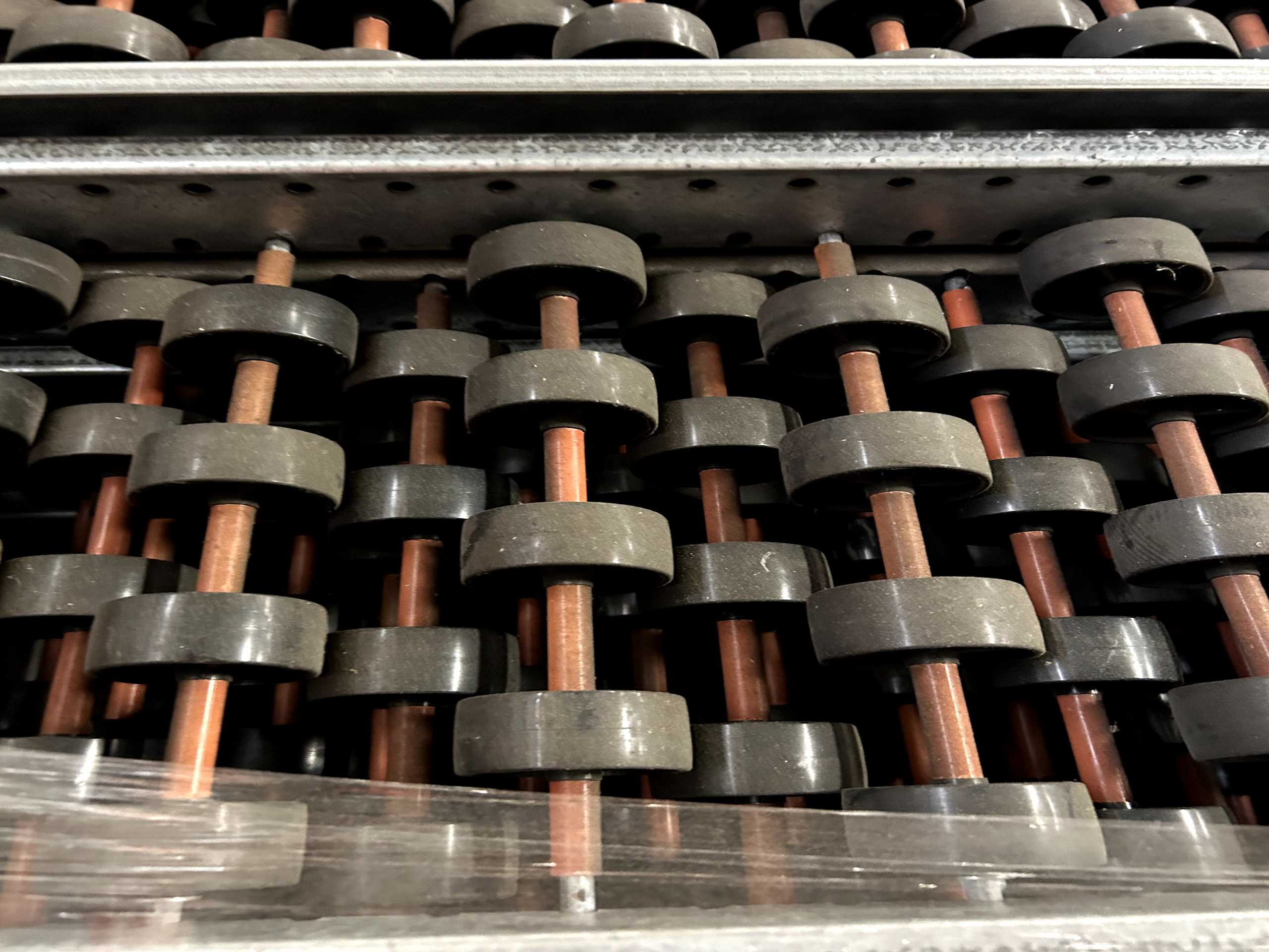 BULK QTY OF ROLLER RACKING W/ BEAMS - RACKING