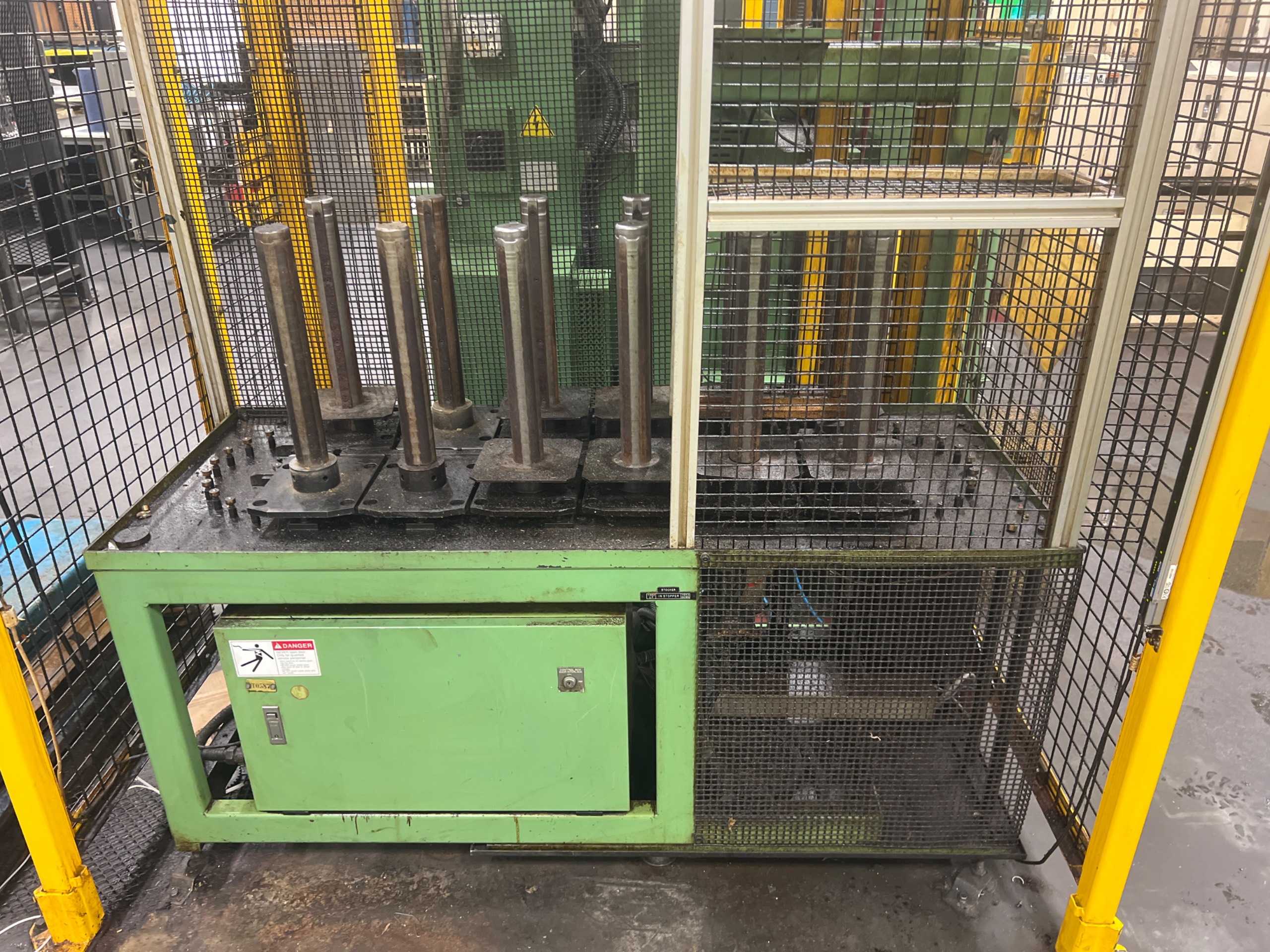 STOCKER - MACHINING ACCESSORIES STOCKER - MACHINING ACCESSORIES