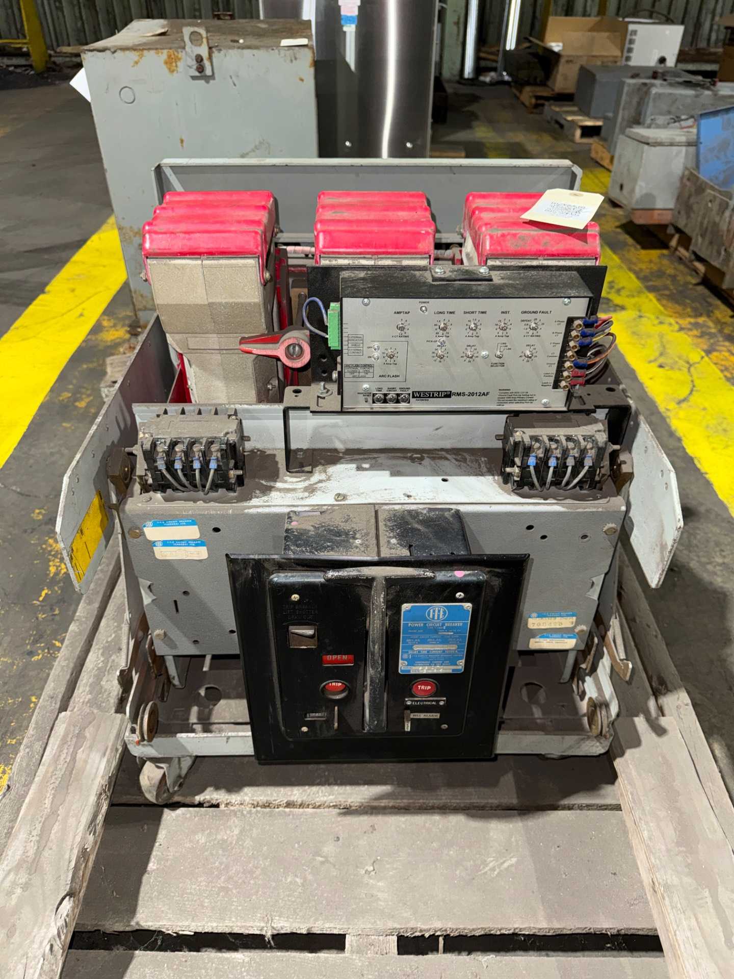 1986 Ite K-1600S Power Circuit Breaker 1600A, 600V AC, Drawout Type - CIRCUIT BREAKERS