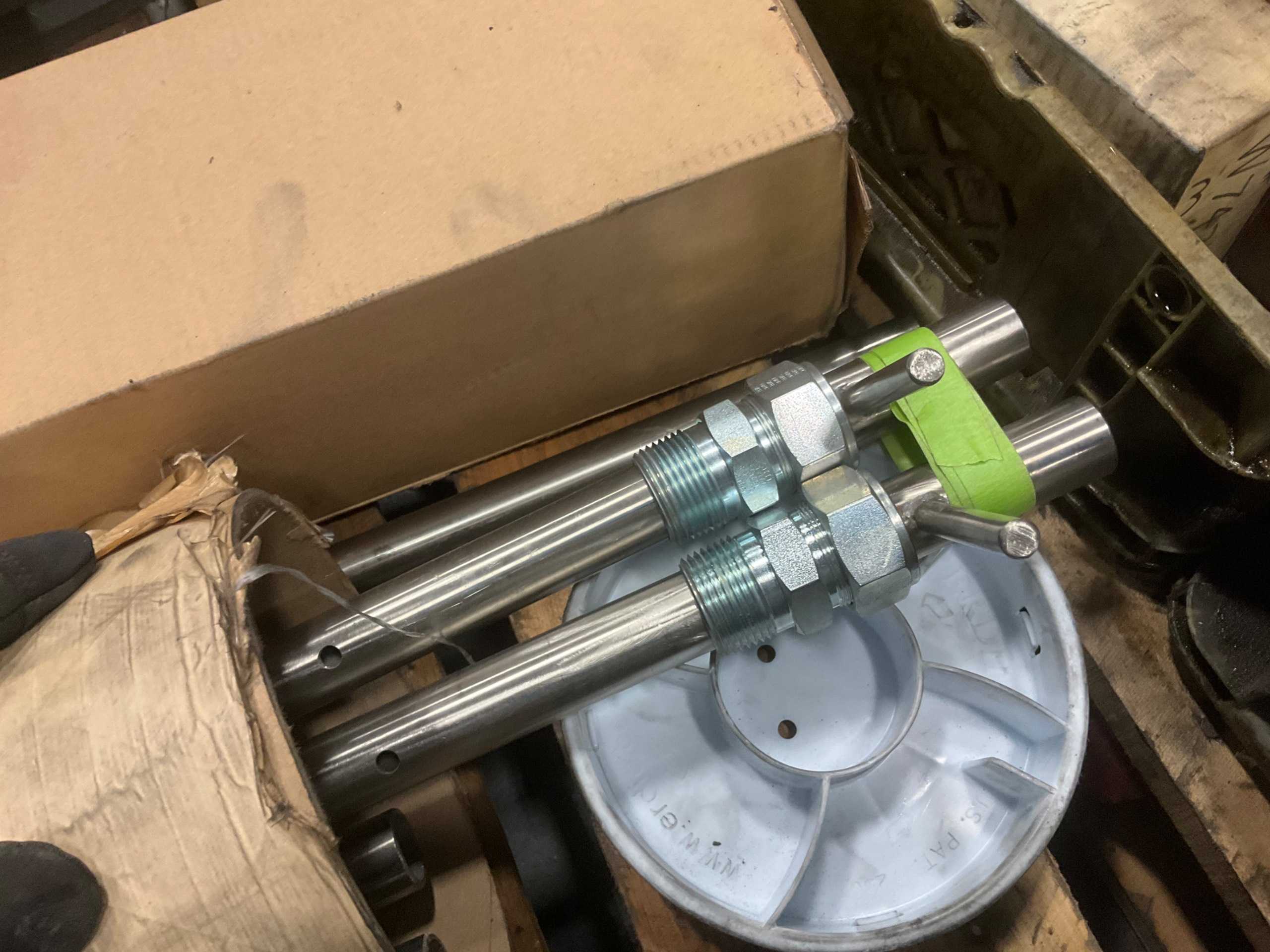 BULK QTY OF INDUSTRIAL PARTS - INDUSTRIAL PARTS