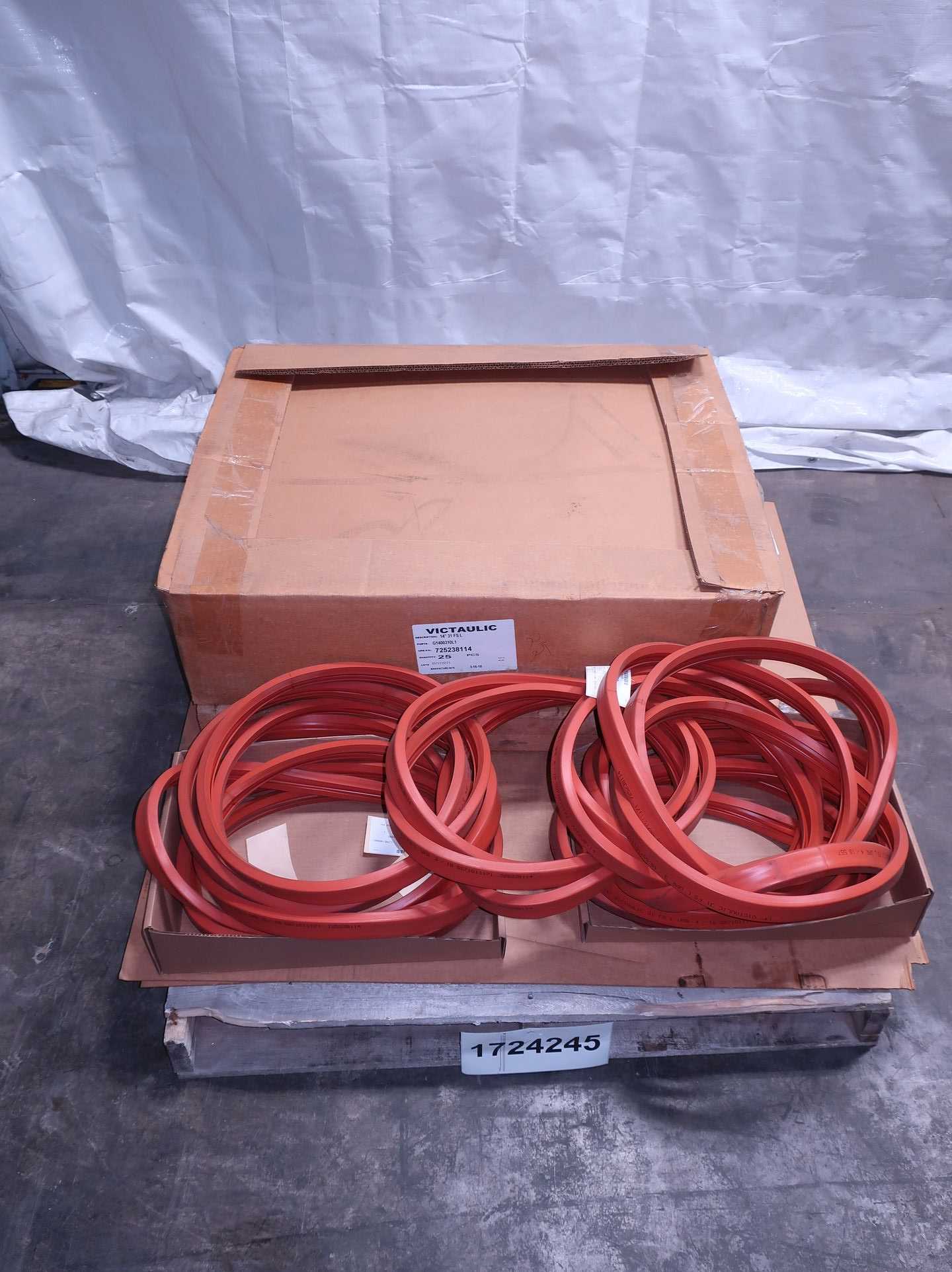 SKU 1724245 - PALLET OF ASSORTED VICTAULIC SEALS - SEALS & GASKETS