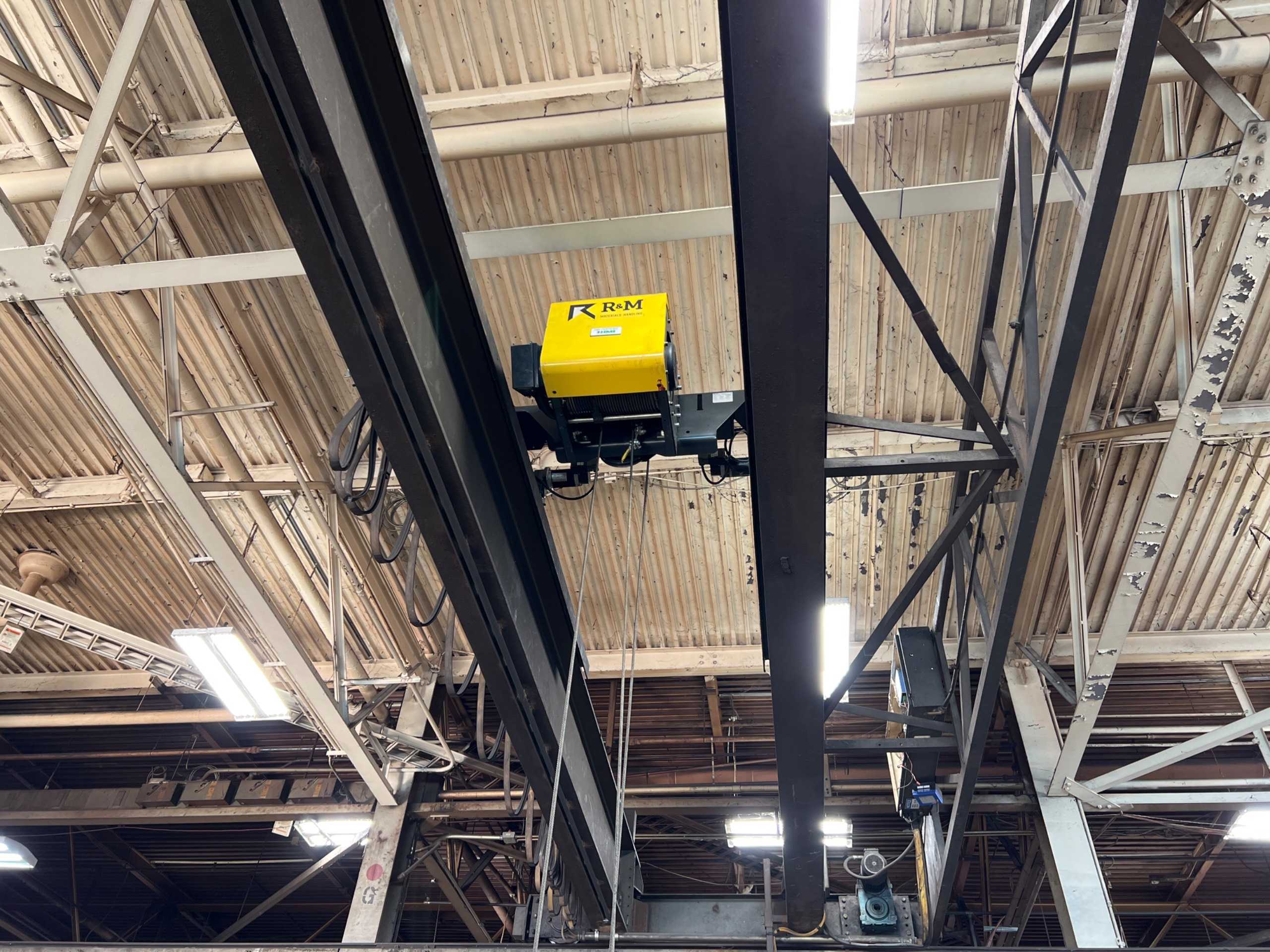 R&M MATERIALS HANDLING BRIDGE CRANE - BRIDGE CRANE