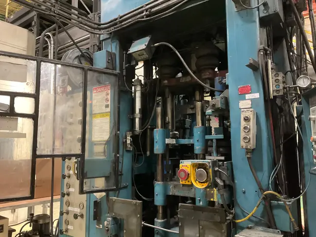 CINCINNATI 110-DC-6 110 TON COMPACTING PRESS - undefined