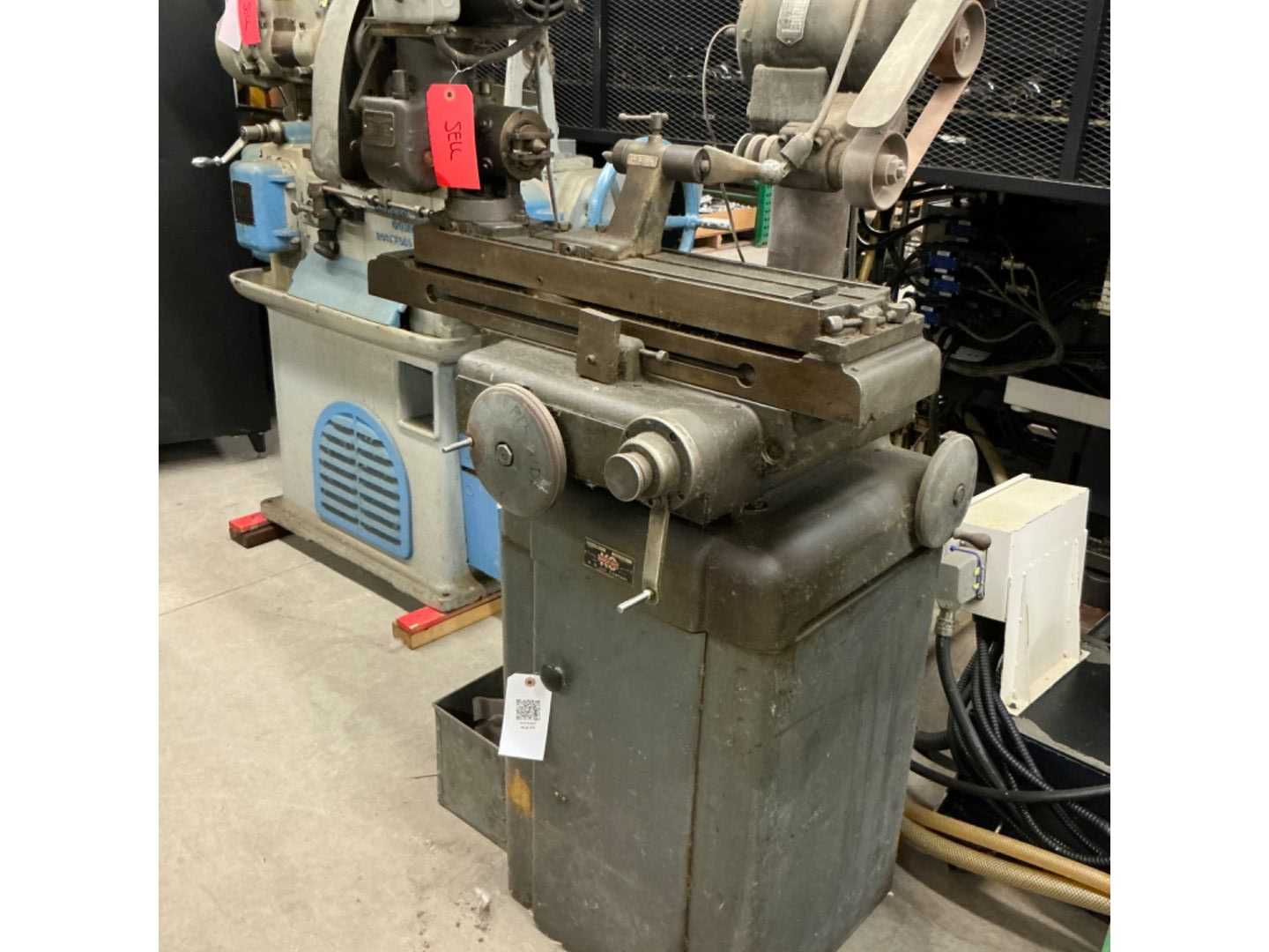 K. O. LEE COMPANY B800-7-52 TOOL GRINDING MACHINE - TOOL GRINDERS