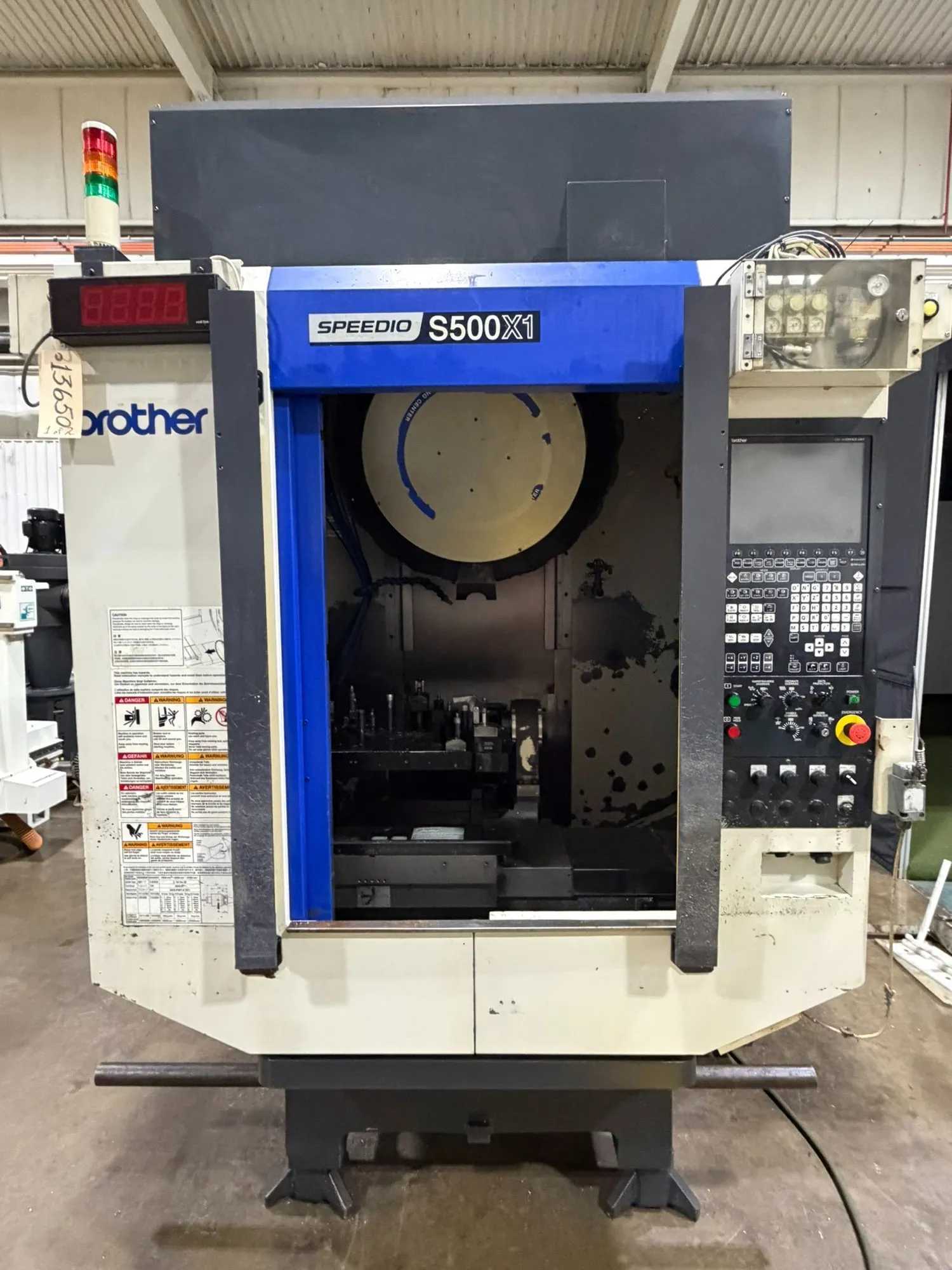 2015 BROTHER SPEEDIO S500X1 4-AXIS VERTICAL MACHINING CENTER, 10K RPM, BT30, 21 ATC, 4TH AXIS - VERTICAL MACHINING CENTERS