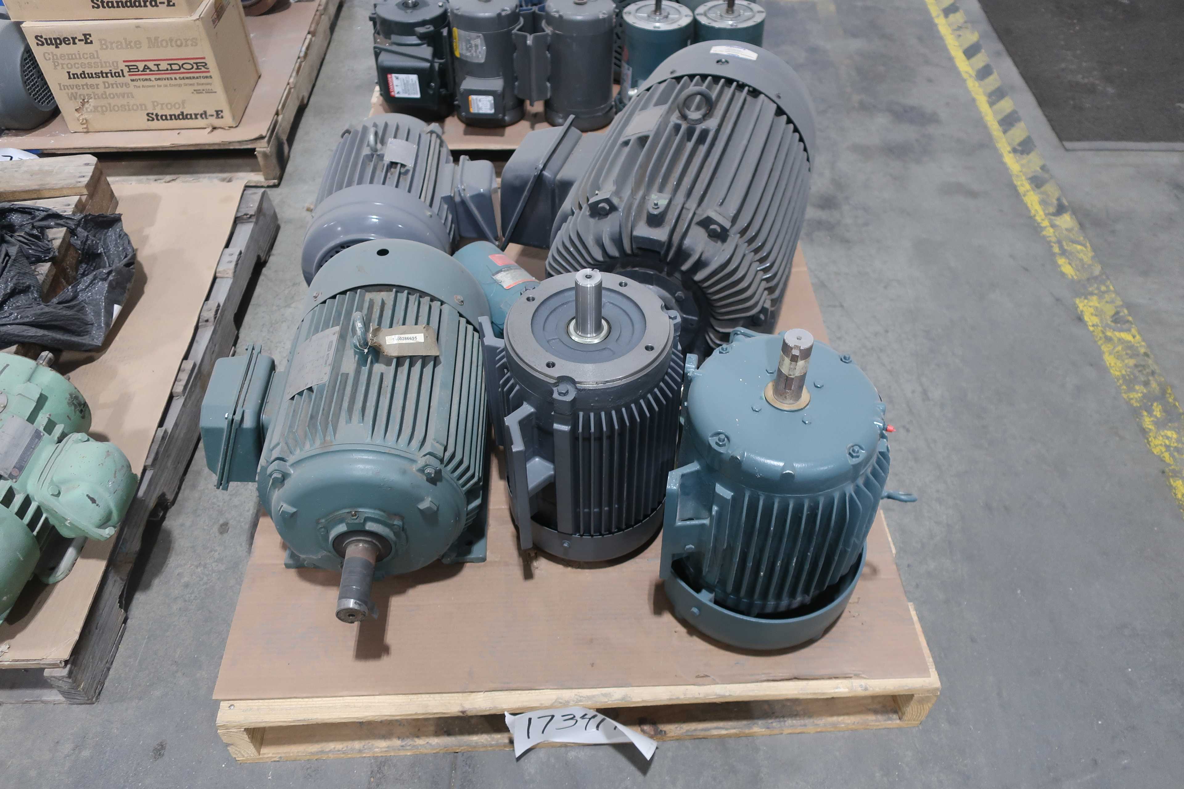 SKU 1734196 - 4 PALLETS OF ASSORTED AC MOTORS - AC MOTOR