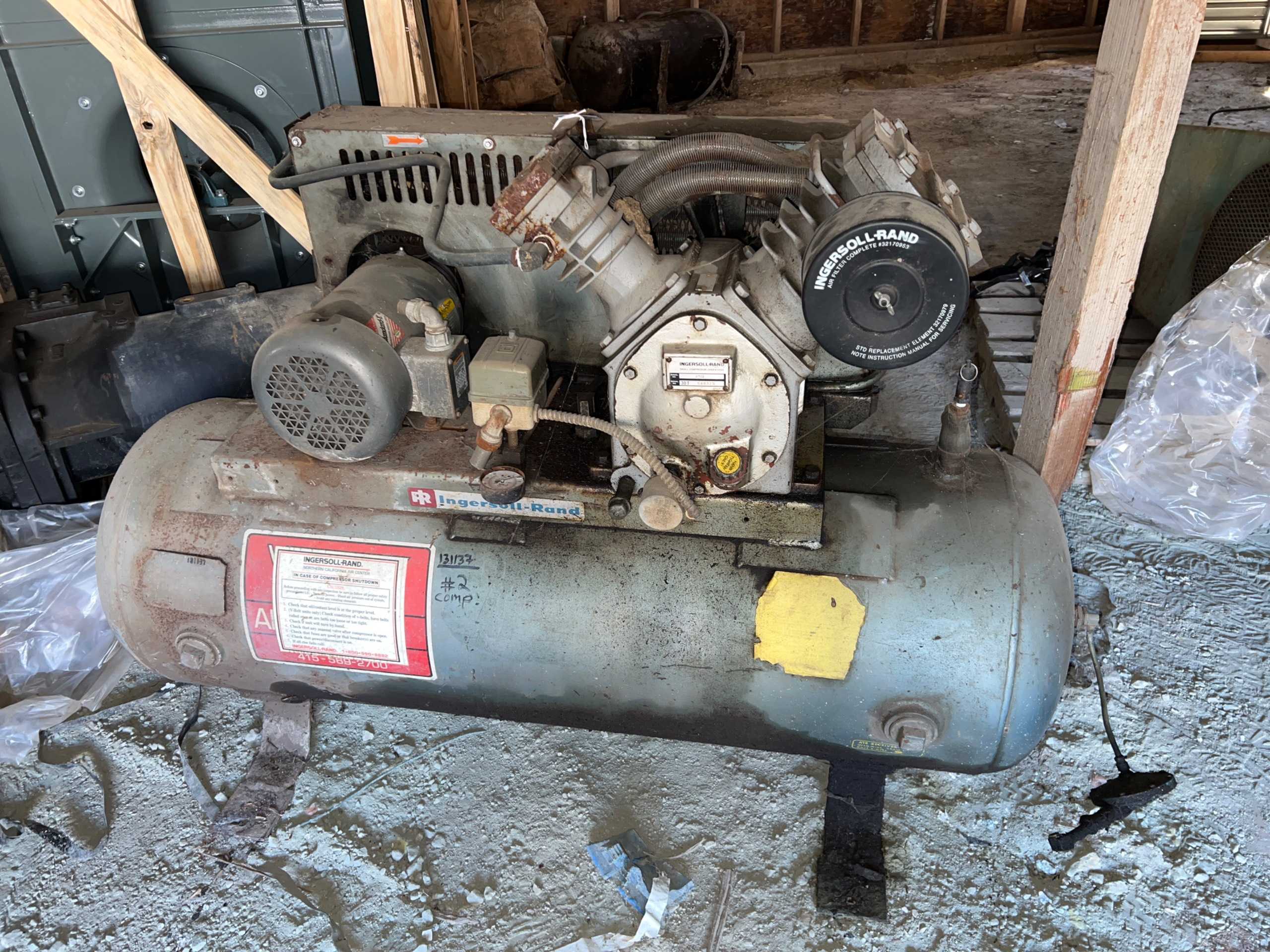 INGERSOLL RAND 253 STATIONARY AIR COMPRESSOR - STATIONARY AIR COMPRESSOR