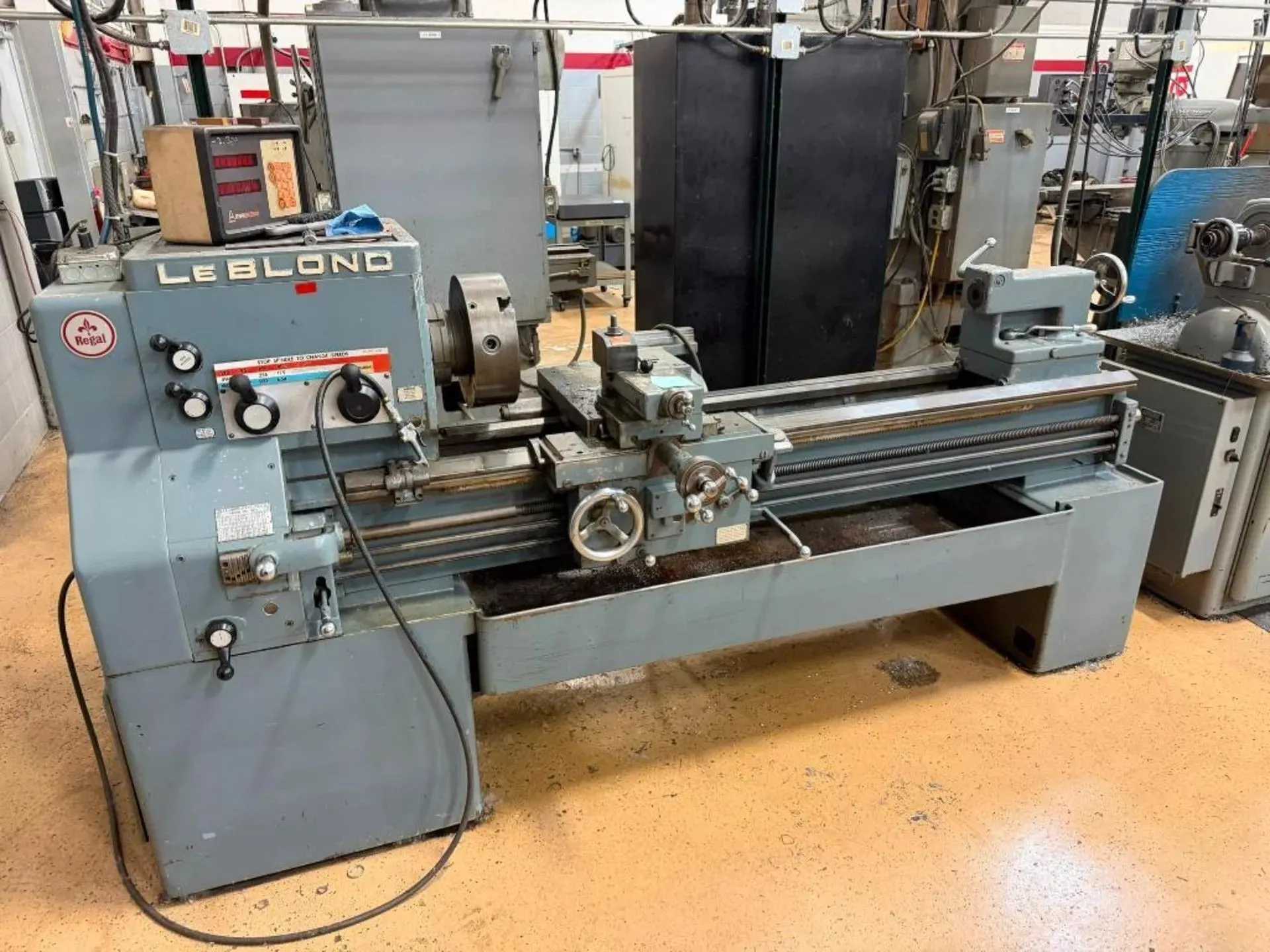LEBLOND REGAL 6E LATHE 19" SWING 54" CENTERS 7.5 HP 1800 RPM 220V 3PH - MANUAL LATHES
