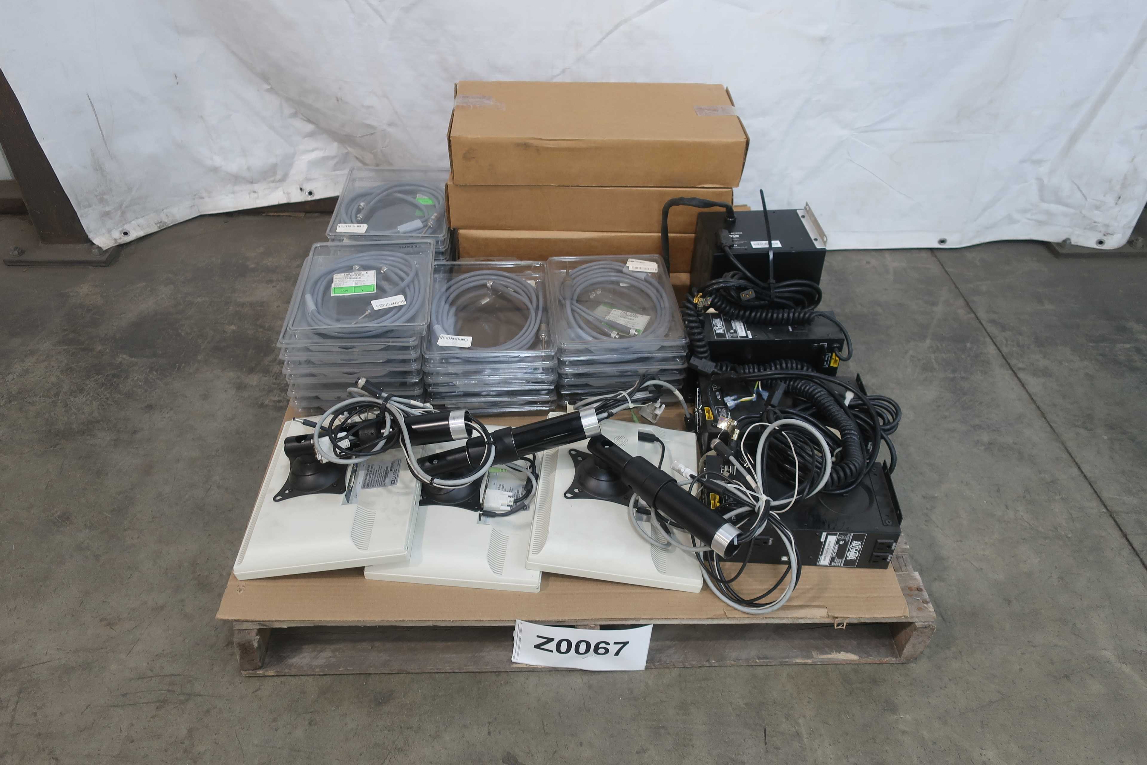 PALLET OF ASSORTED MEDICAL GRADE ELECTRICAL EQUIPMENT - LAB & SCIENTIFIC