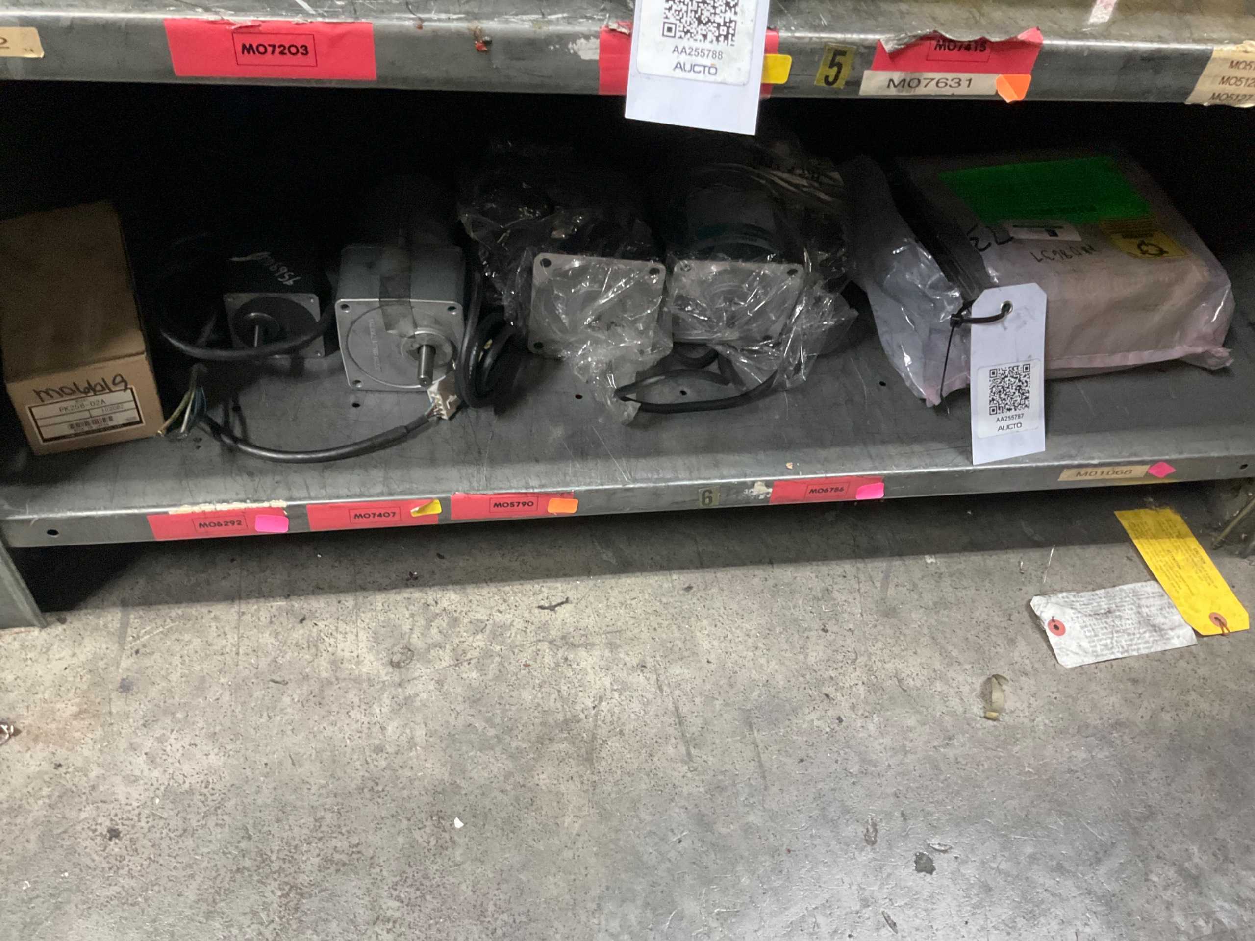 BULK QTY OF INDUSTRIAL PARTS - INDUSTRIAL PARTS