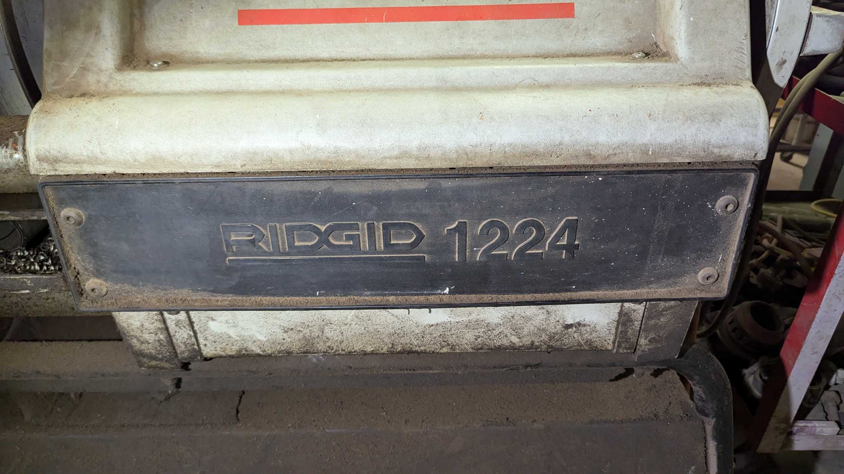 RIDGID 1224 PIPE THREADER - TOOLS