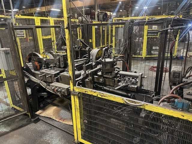 WIRE FORMER AND WELDER FOR CHAIN MANUFACTURE - GROUP 22 - METALWORKING PRODUCTION LINE