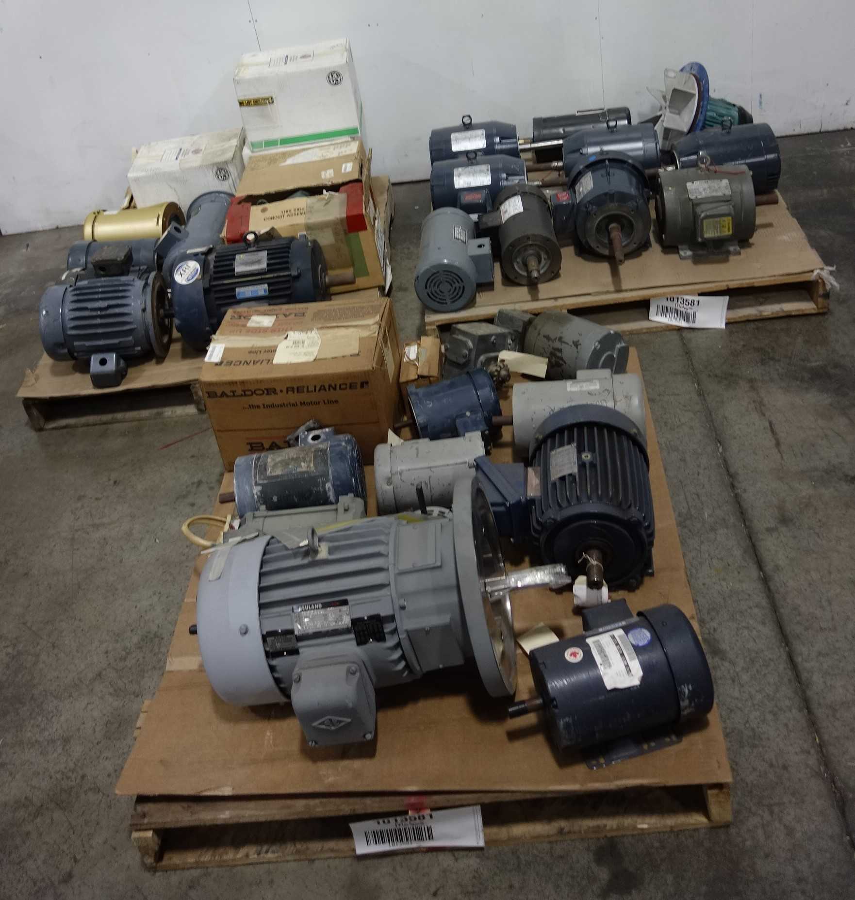 BULK QTY OF ELECTRIC MOTORS - 