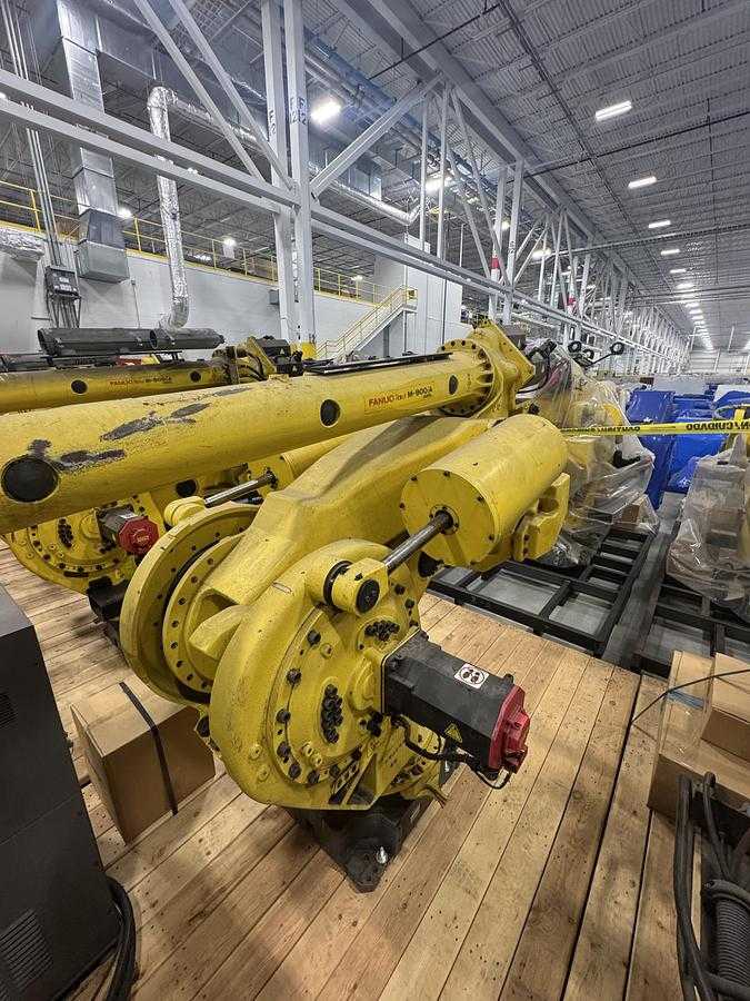 2010 FANUC M-900IA/400L ARTICULATED ROBOT, 400KG PAYLOAD, 3625MM REACH, R-30IA CONTROL - ARTICULATED ROBOTS
