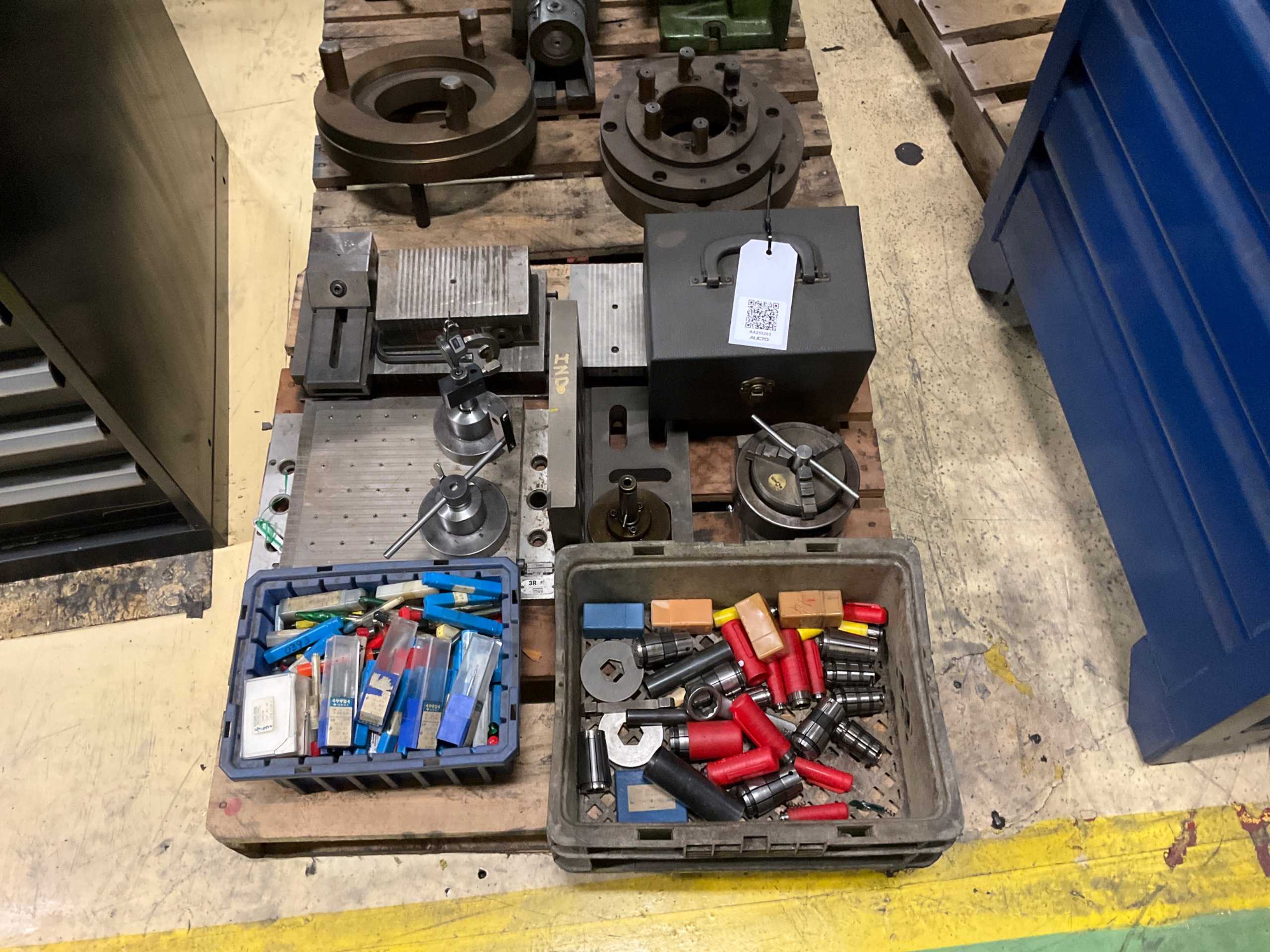 BULK QTY OF INDUSTRIAL PARTS - INDUSTRIAL PARTS