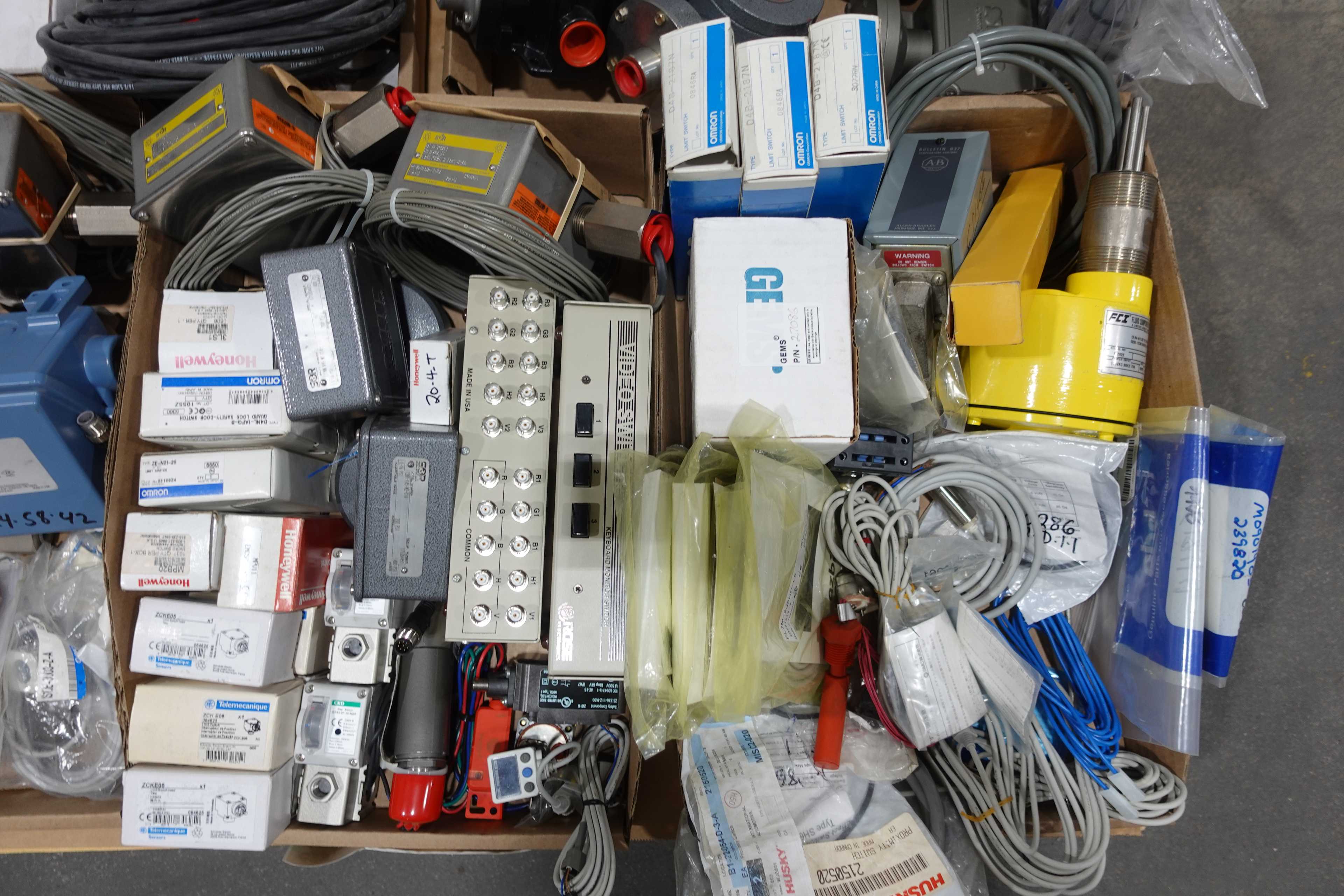 SKU 1733715 - 3 PALLETS OF ASSORTED ELECTRICAL SWITCHES - ELECTRICAL COMPONENTS