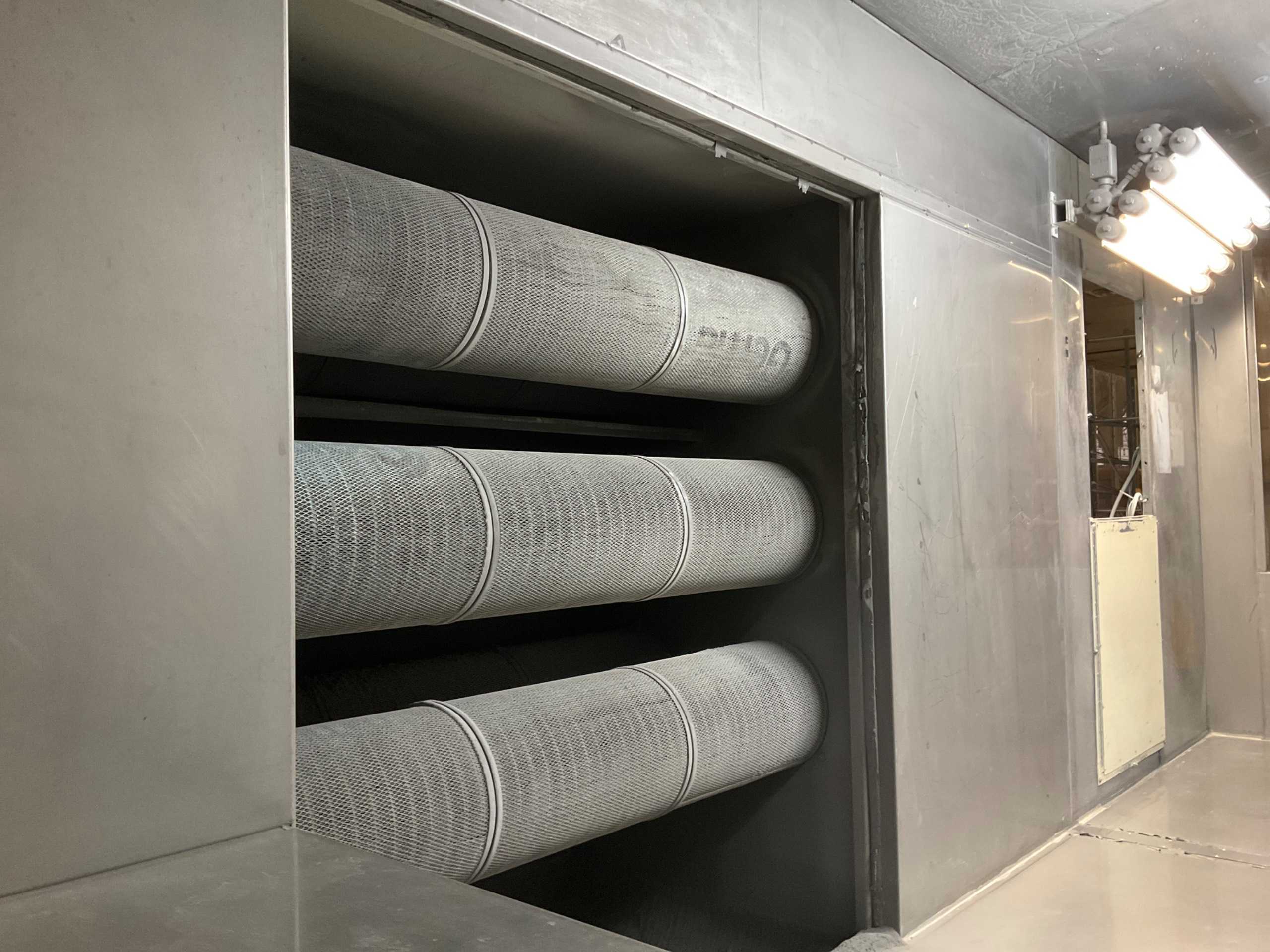 ITW GEMA MANUAL PAINTING BOOTH - PAINT LINE
