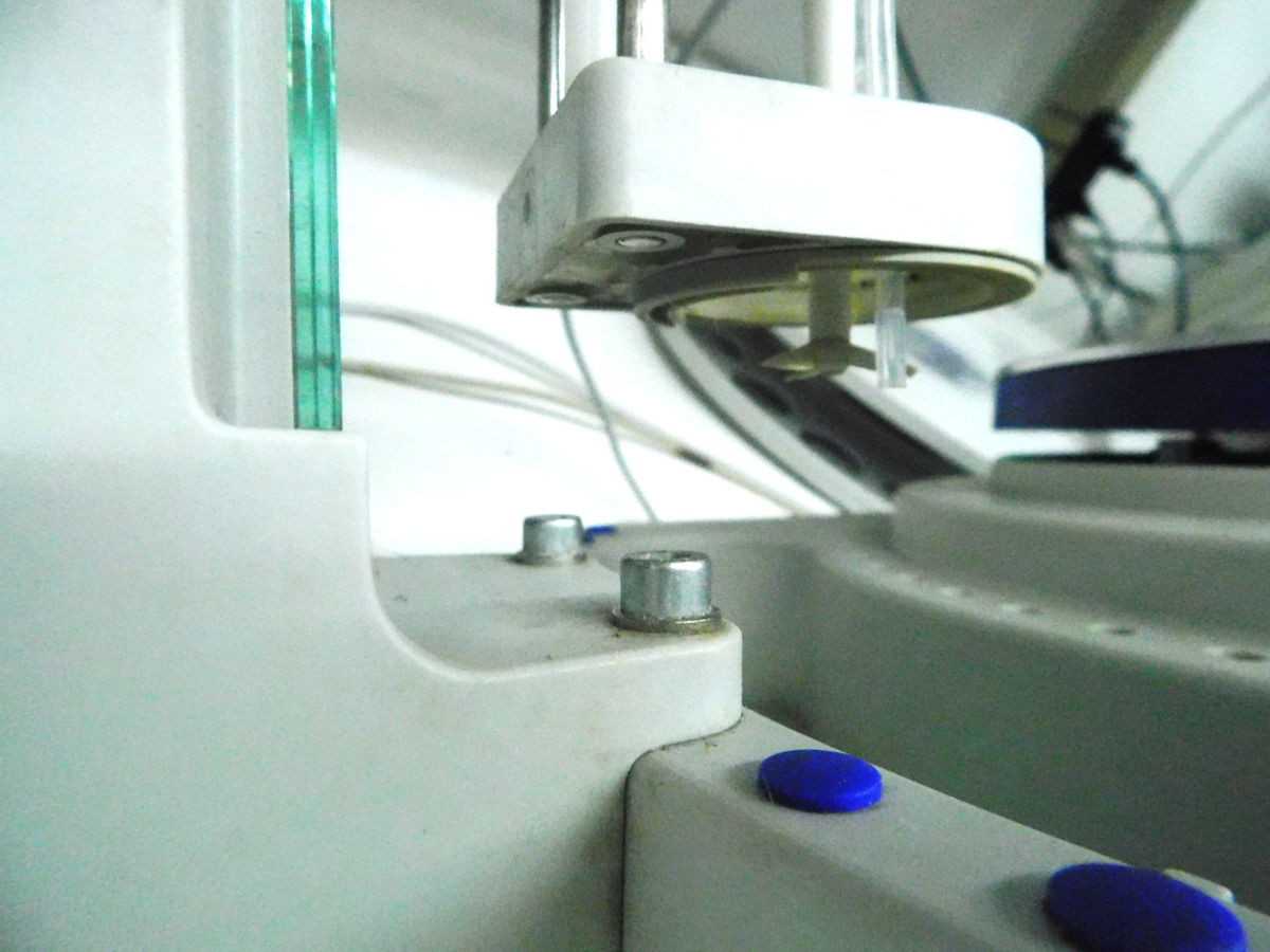 METTLER TOLEDO T50 TITRATOR, 15 SAMPLES, 10 ML DOSE, 120 VAC, PH 0-14, MV +/-2000, TEMP -30-130C - LAB & SCIENTIFIC
