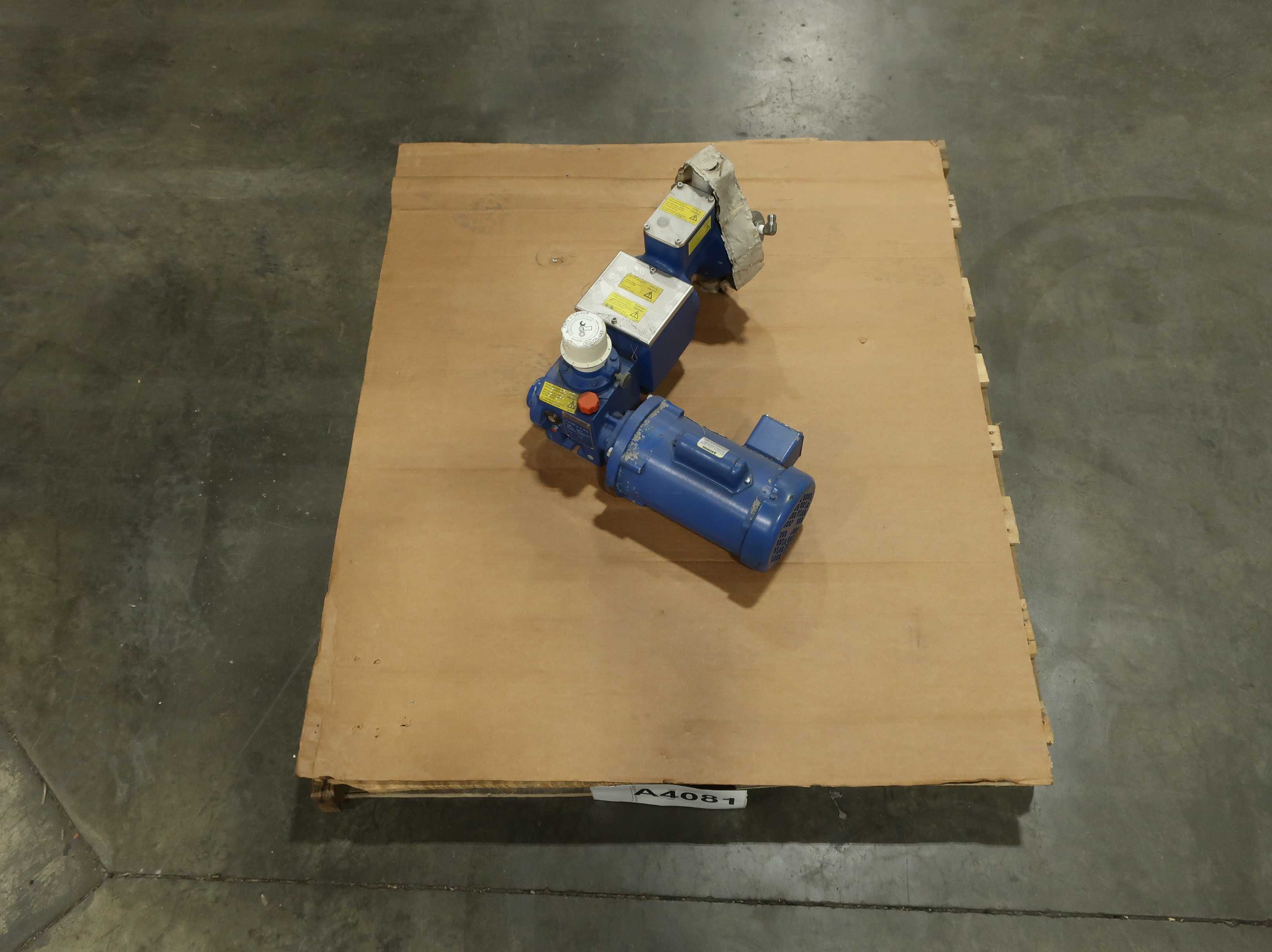 BRAN + LUEBBE N-P31 METERING PUMP - METERING PUMP