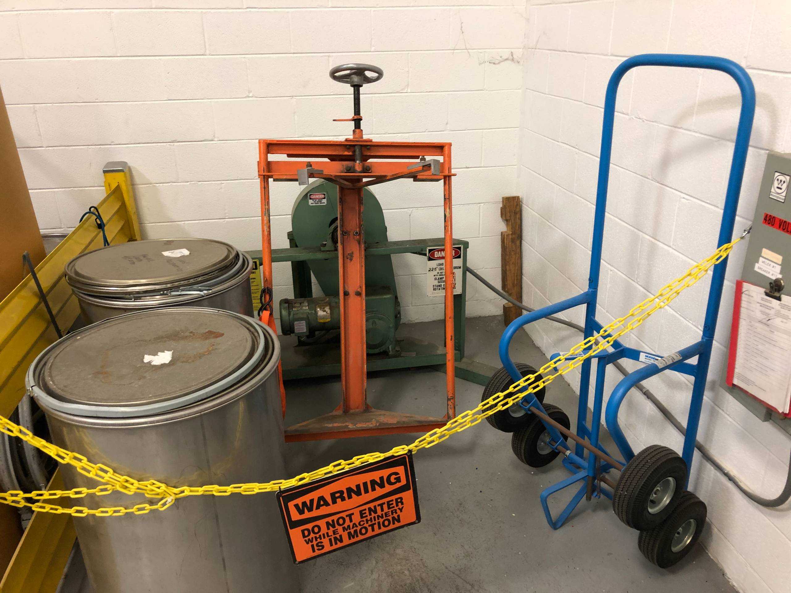 DRUM TUMBLER W/BREAKER - MATERIAL HANDLING