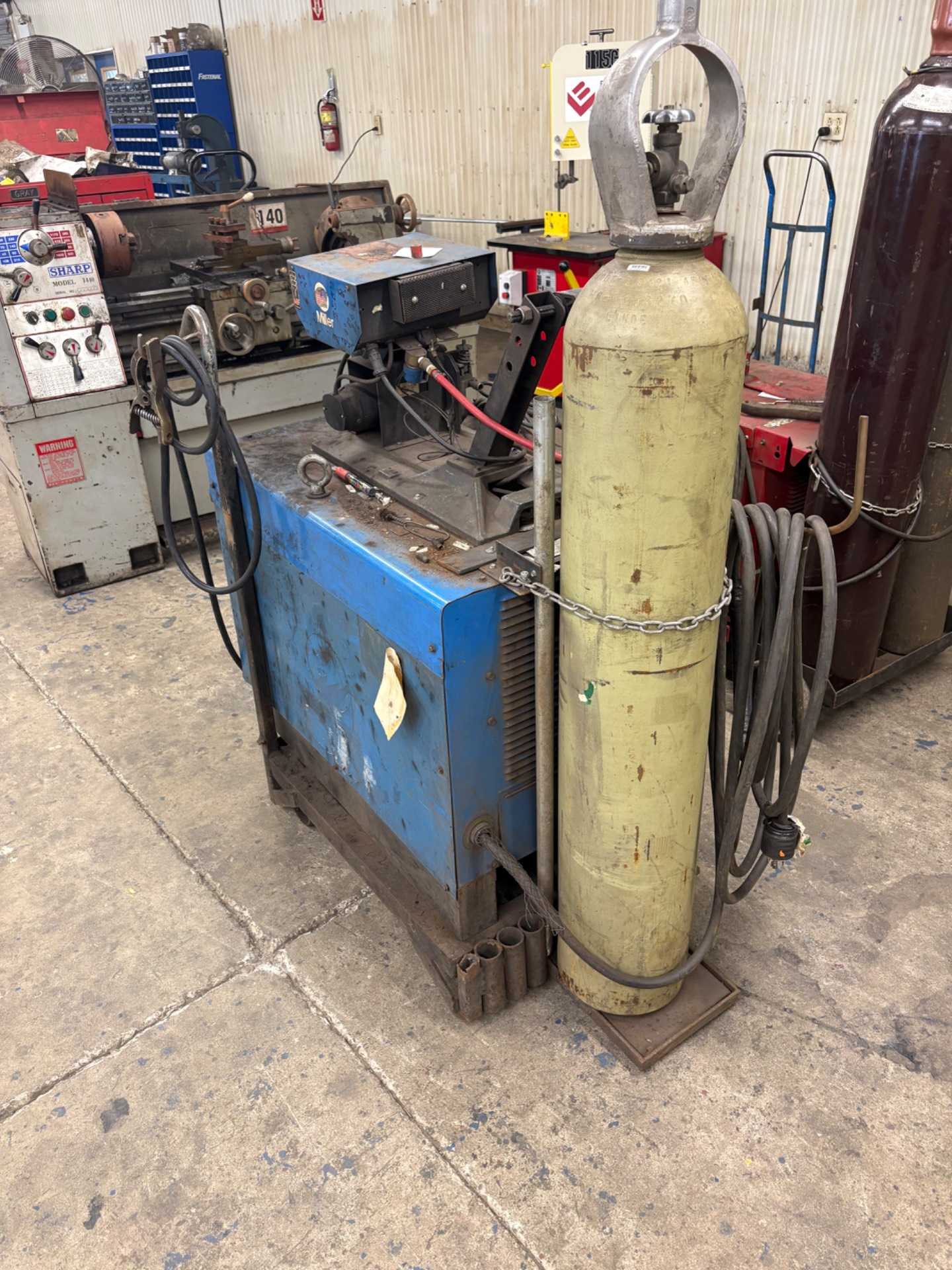 1990 MILLER CP-250TS WELDER 250A, 35V, 100% DUTY CYCLE, 3PH, 208/230/460V - WELDERS