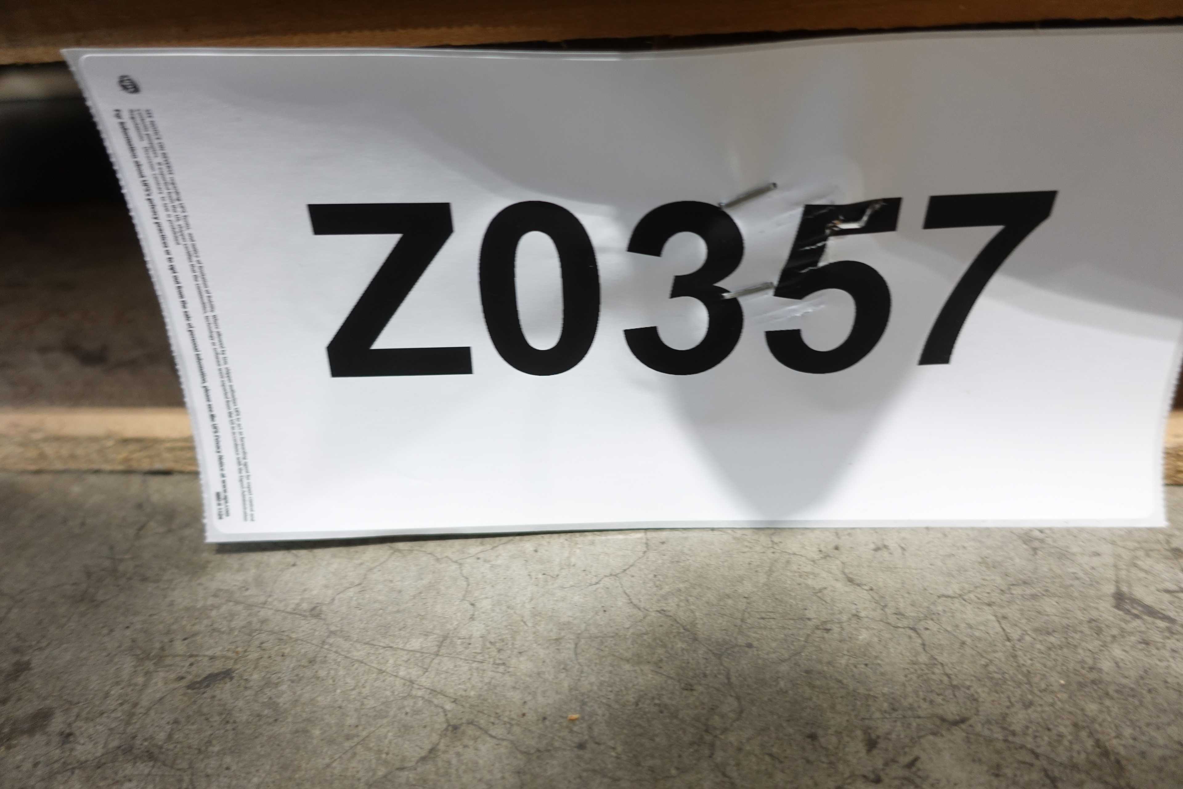 PALLET OF ASSORTED CONVEYOR CHAIN - CONVEYOR PARTS