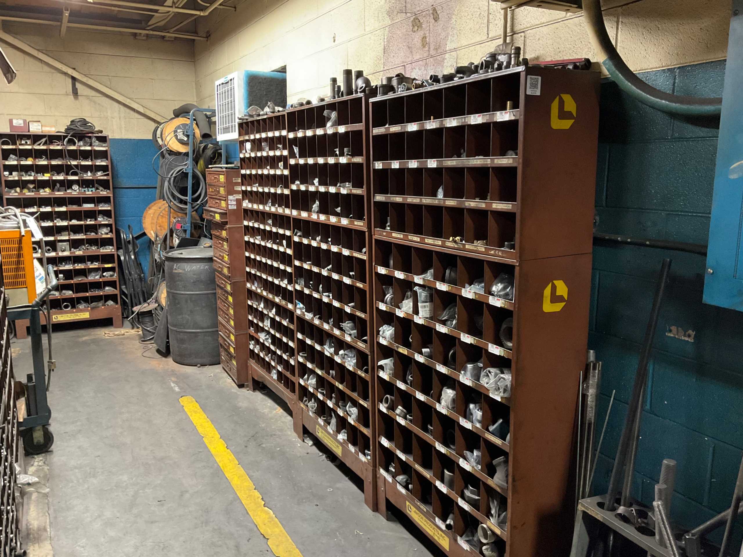QTY 5: TOOL STORAGE UNITS WITH CONTENTS QTY 5: TOOL STORAGE UNITS WITH CONTENTS