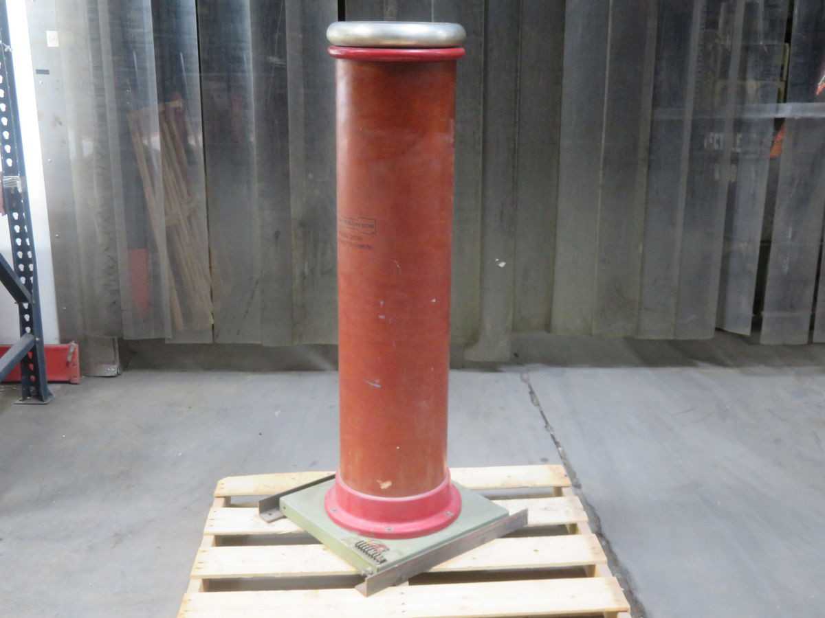 HIPOTRONICS 2100 HIGH VOLTAGE CAPACITOR, 955 KG WEIGHT - ELECTRICAL TESTING EQUIPMENT