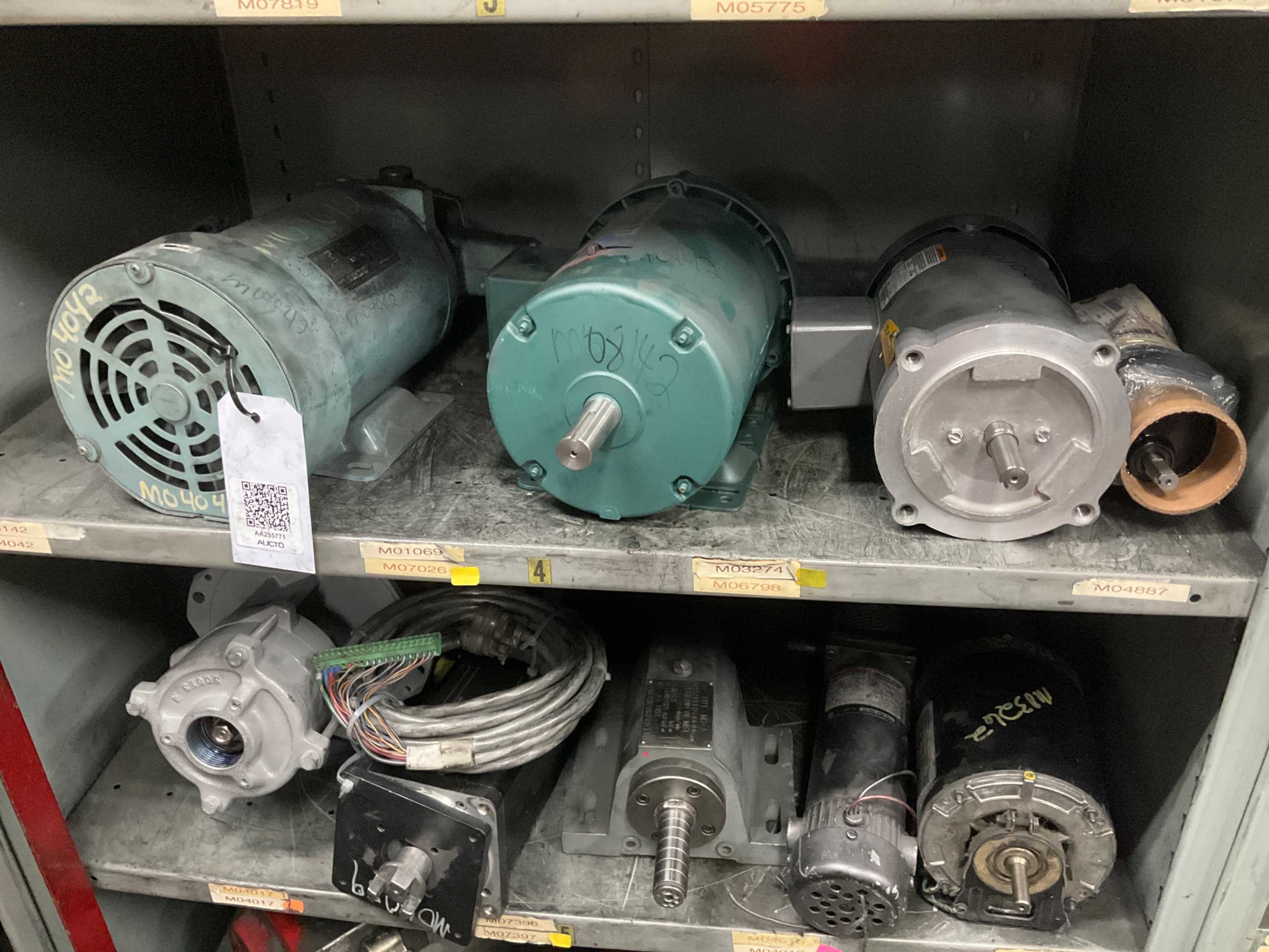 BULK QTY OF MOTORS & PUMP BULK QTY OF MOTORS & PUMP