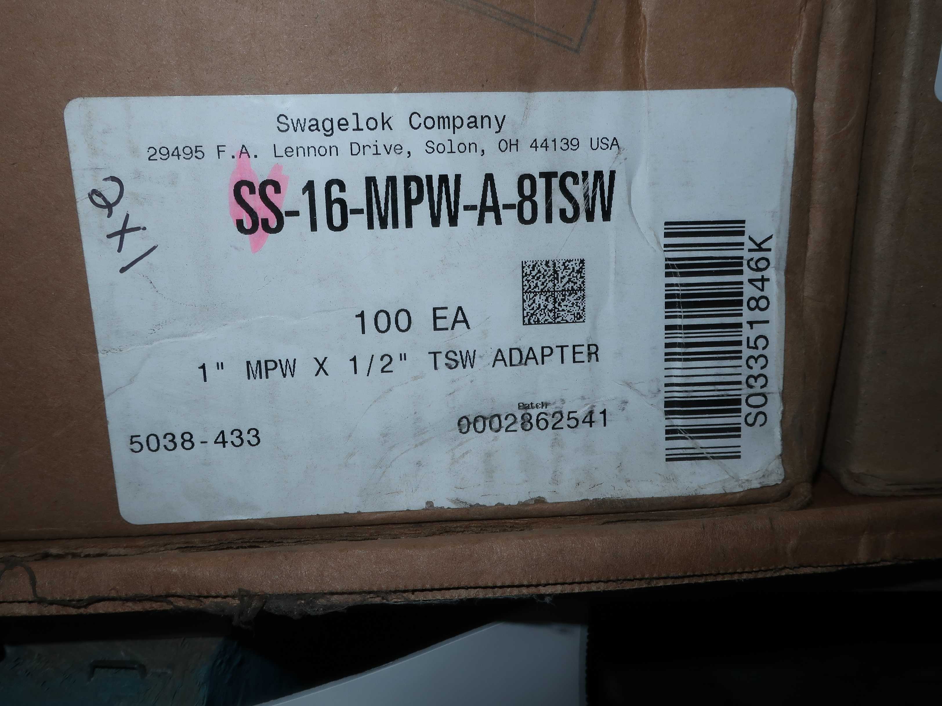 SKU 1760708 - PALLET OF ASSORTED SWAGELOK PIPE FITTINGS - PIPE & TUBE FITTINGS